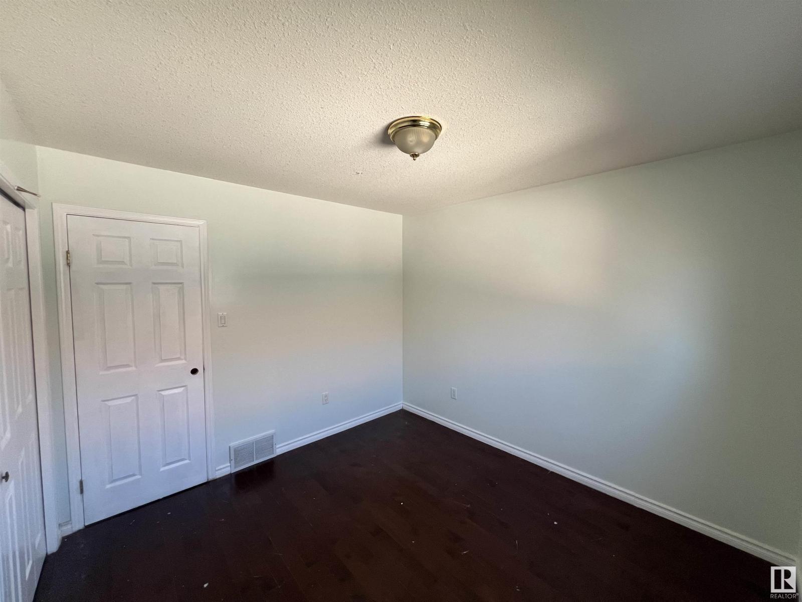 908 Jordan Cr Nw, Edmonton, Alberta  T6L 6X5 - Photo 24 - E4450963