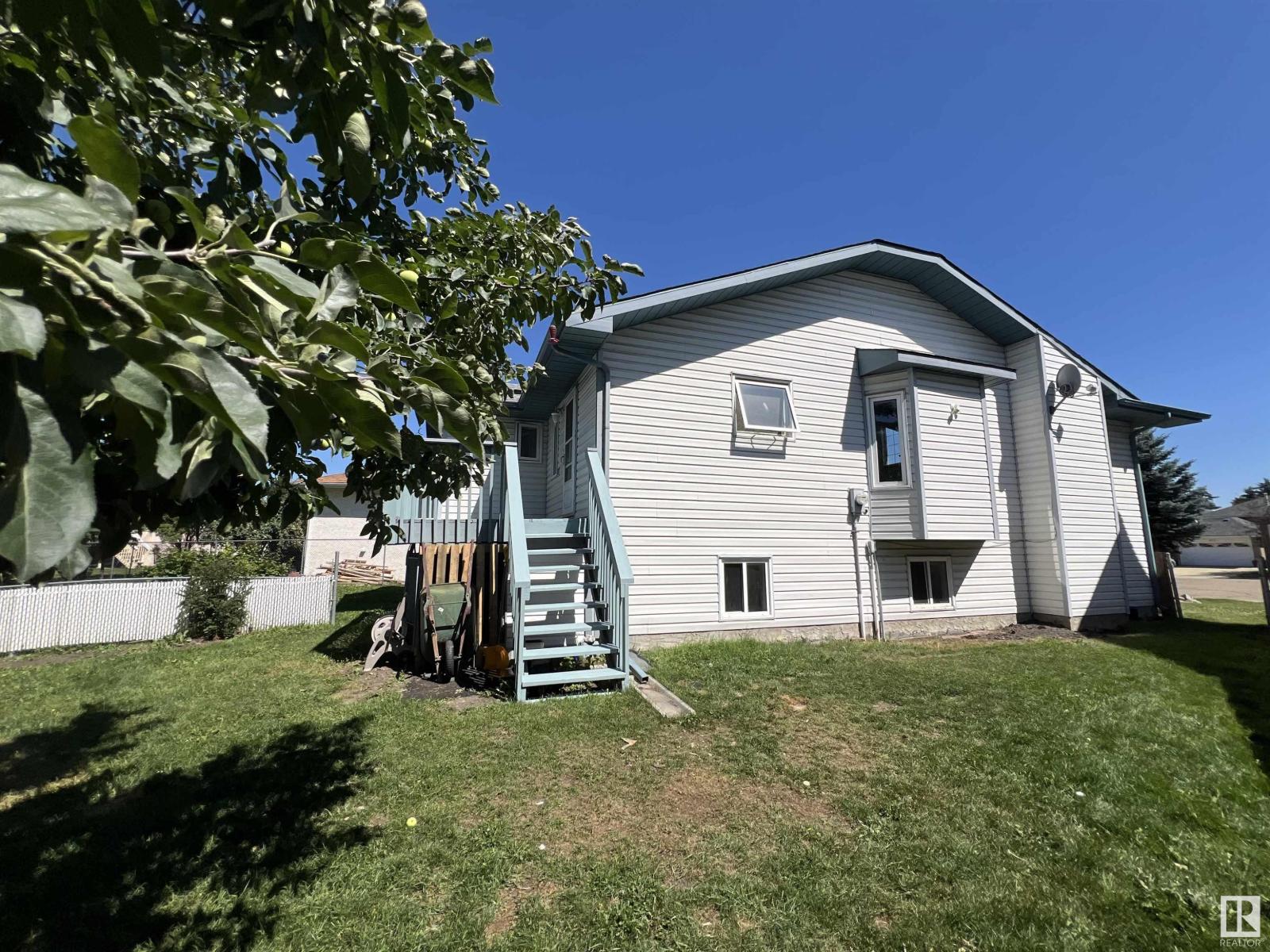 908 Jordan Cr Nw, Edmonton, Alberta  T6L 6X5 - Photo 51 - E4450963