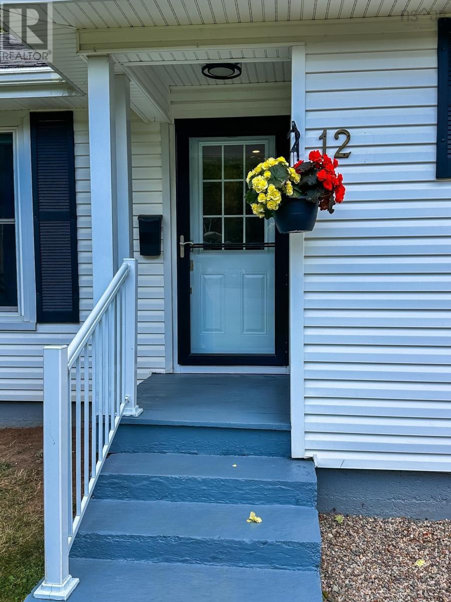 12 Southview Avenue, Kentville, Nova Scotia  B4N 2N1 - Photo 2 - 202519267