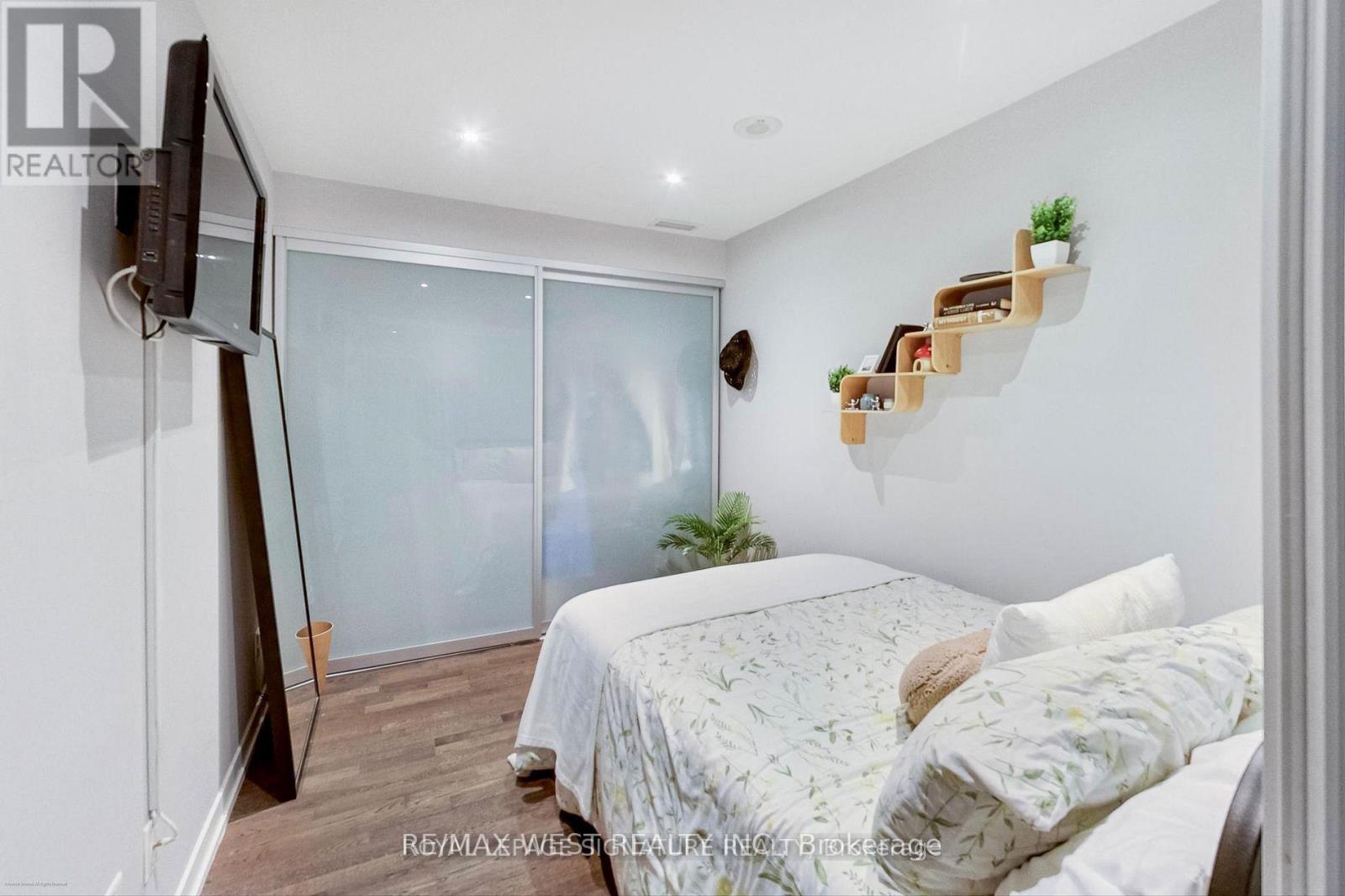 310 - 650 King Street W, Toronto, Ontario  M5V 0H6 - Photo 19 - C12323633