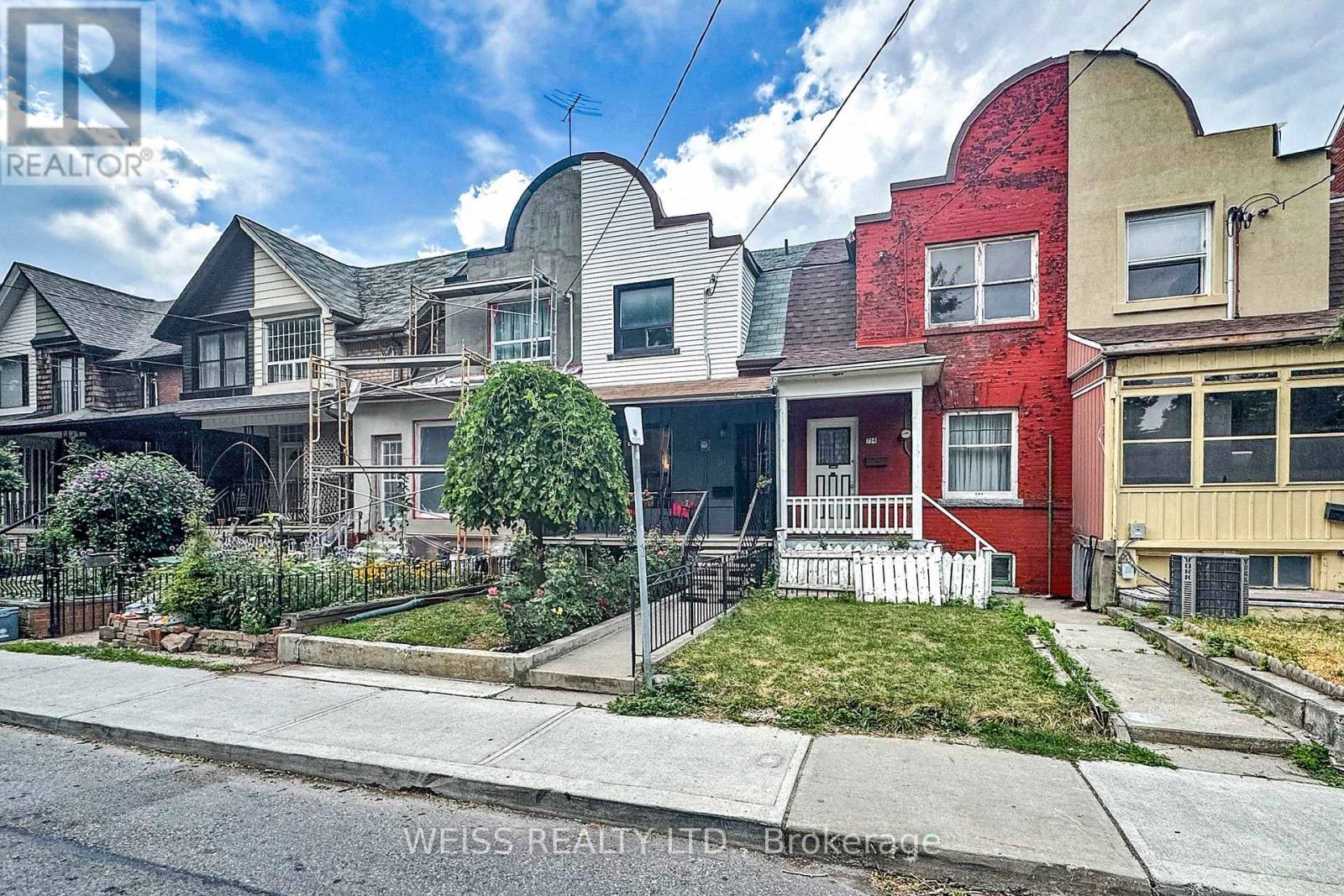 Property at 758 RICHMOND STREET W image 2