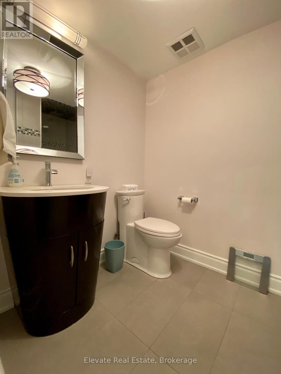 Uph 1 - 55 Bloor Street E, Toronto, Ontario  M4W 1A9 - Photo 15 - C12326776