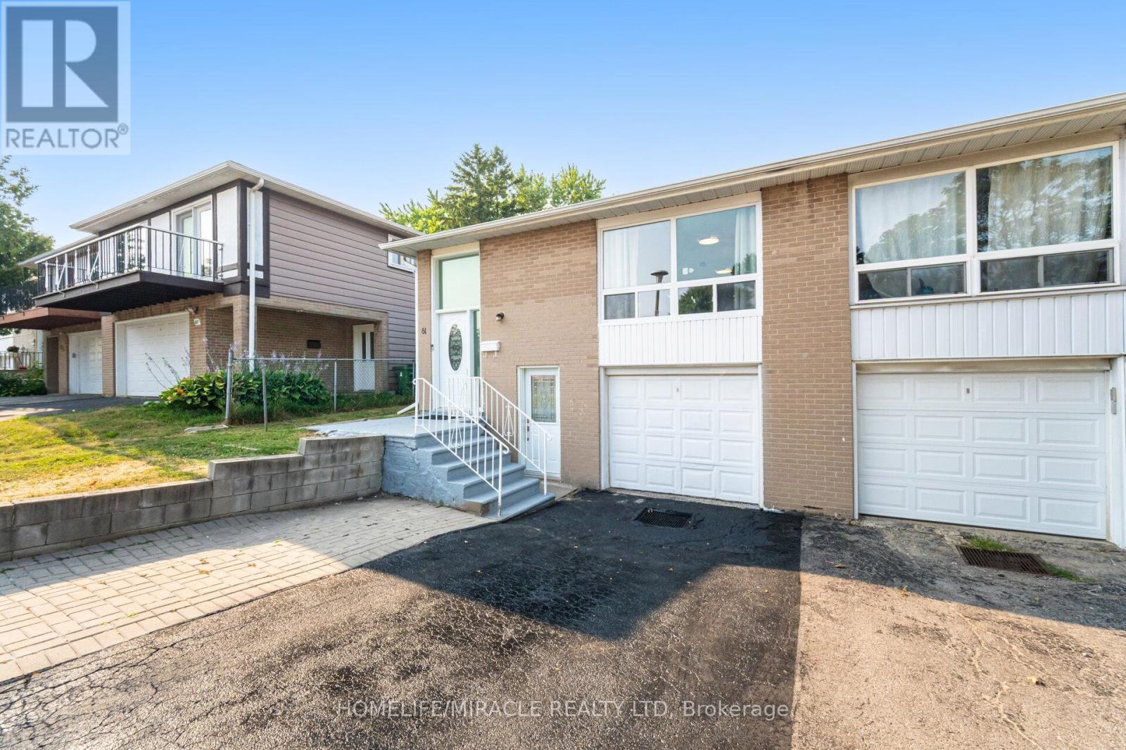Property at 81 PETTIBONE SQUARE image 4