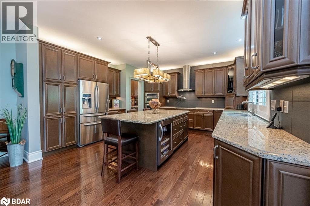31 Plunkett Court, Barrie, Ontario  L4N 6M3 - Photo 4 - 40757765