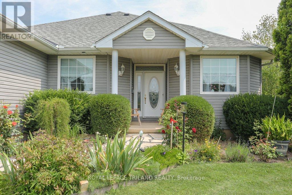 14 Poplar Street, Dutton/dunwich, Ontario  N0L 2M0 - Photo 2 - X12326902