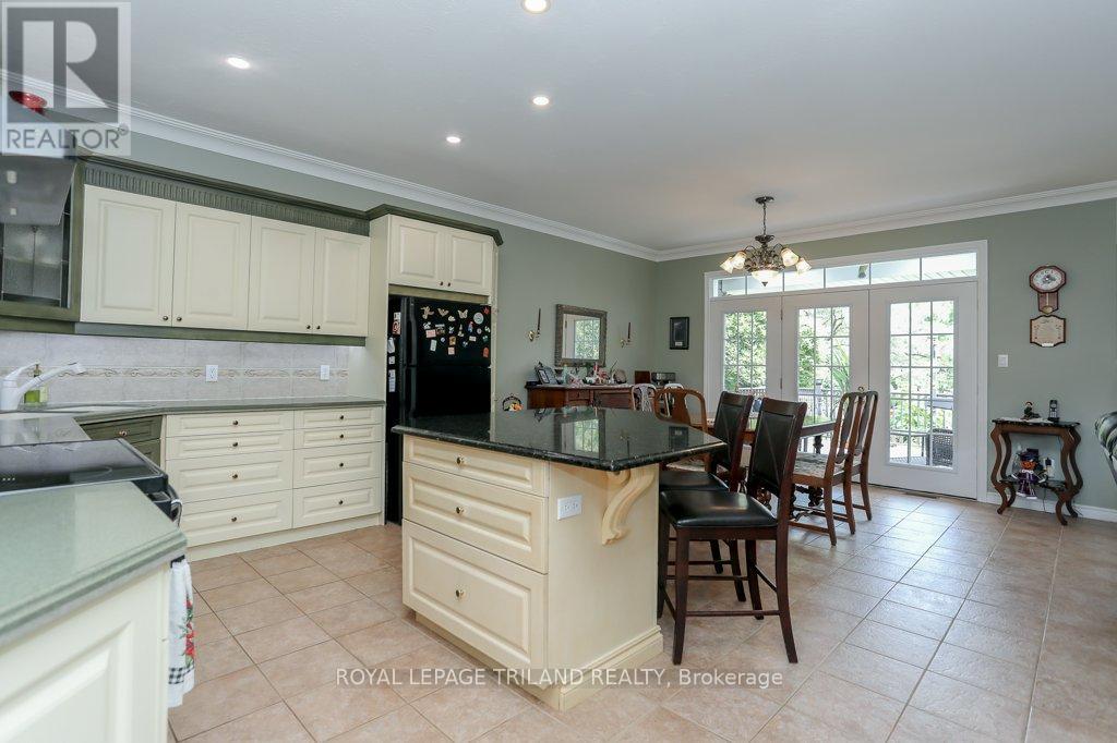 14 Poplar Street, Dutton/dunwich (Wallacetown), Ontario  N0L 2M0 - Photo 25 - X12326902
