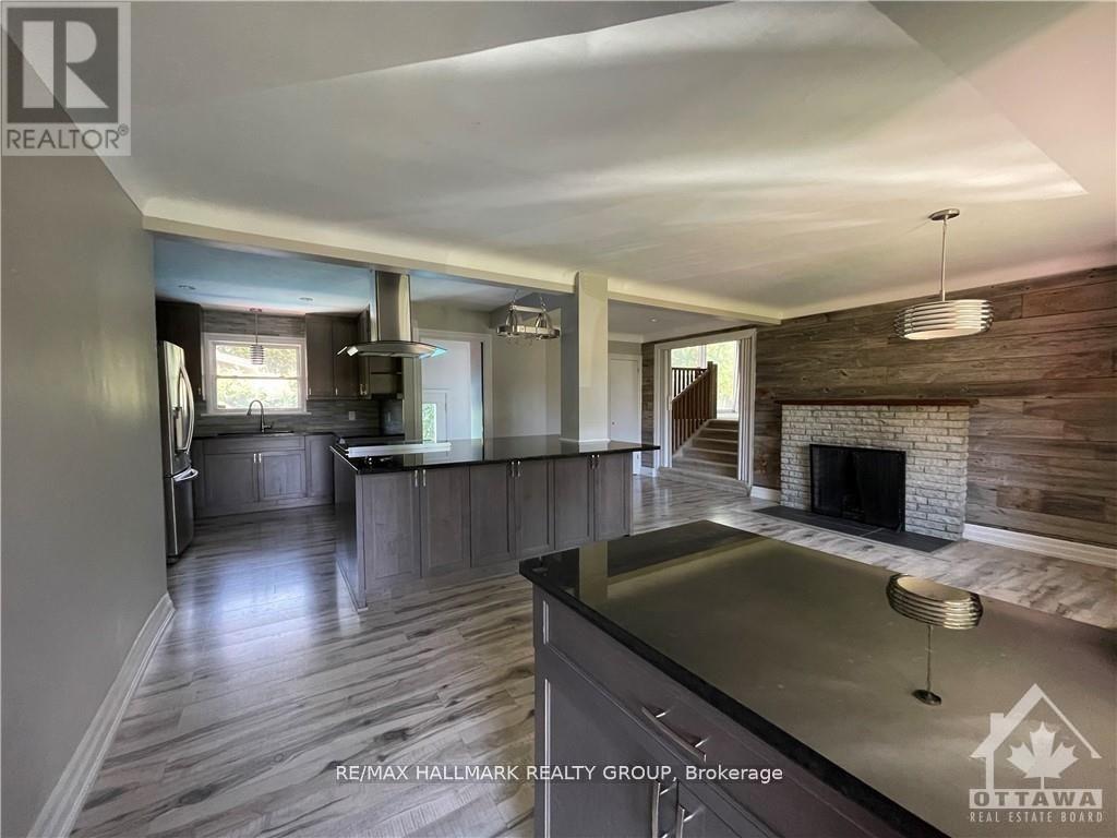 38 Capilano Drive, Ottawa, Ontario  K2E 6G4 - Photo 2 - X12326917