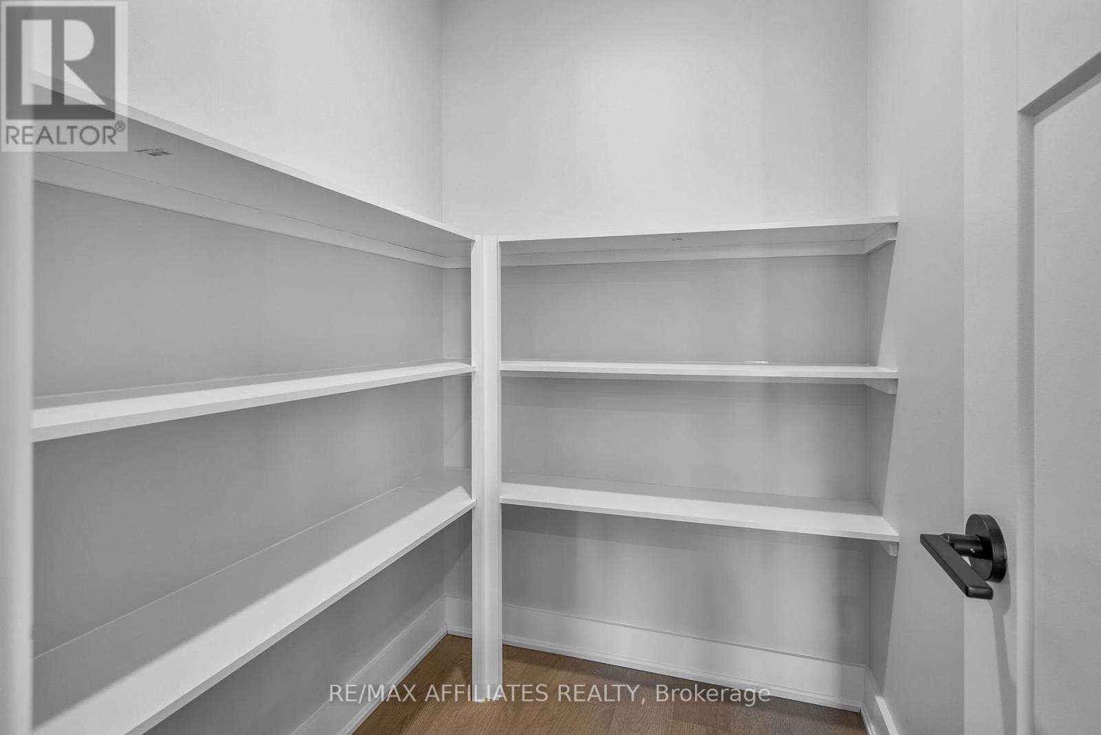 19b Dundas Street, South Dundas, Ontario  K0E 1K0 - Photo 18 - X12326926