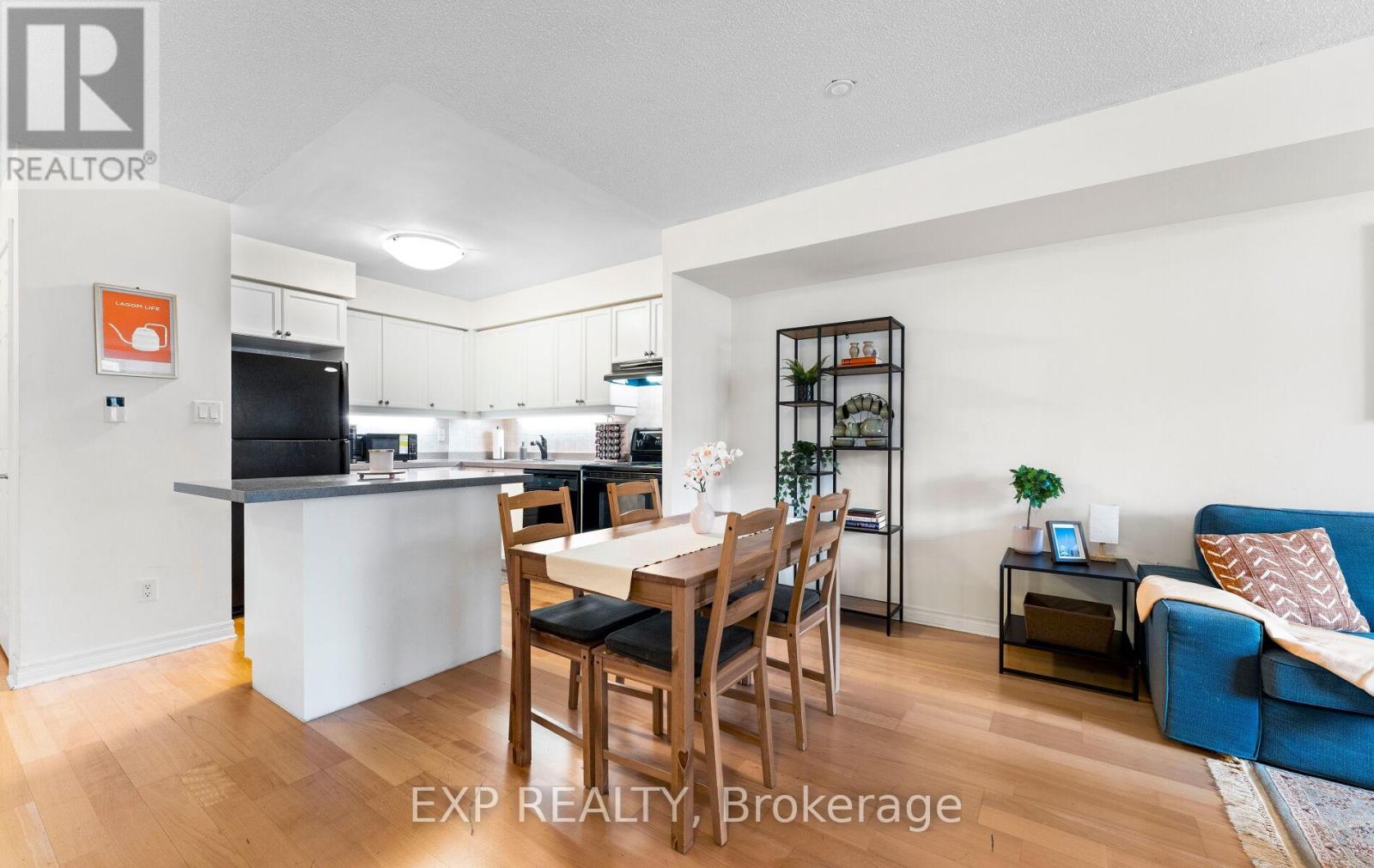 1202 - 3880 Duke Of York Boulevard, Mississauga (City Centre), Ontario  L5B 4M7 - Photo 12 - W12204481