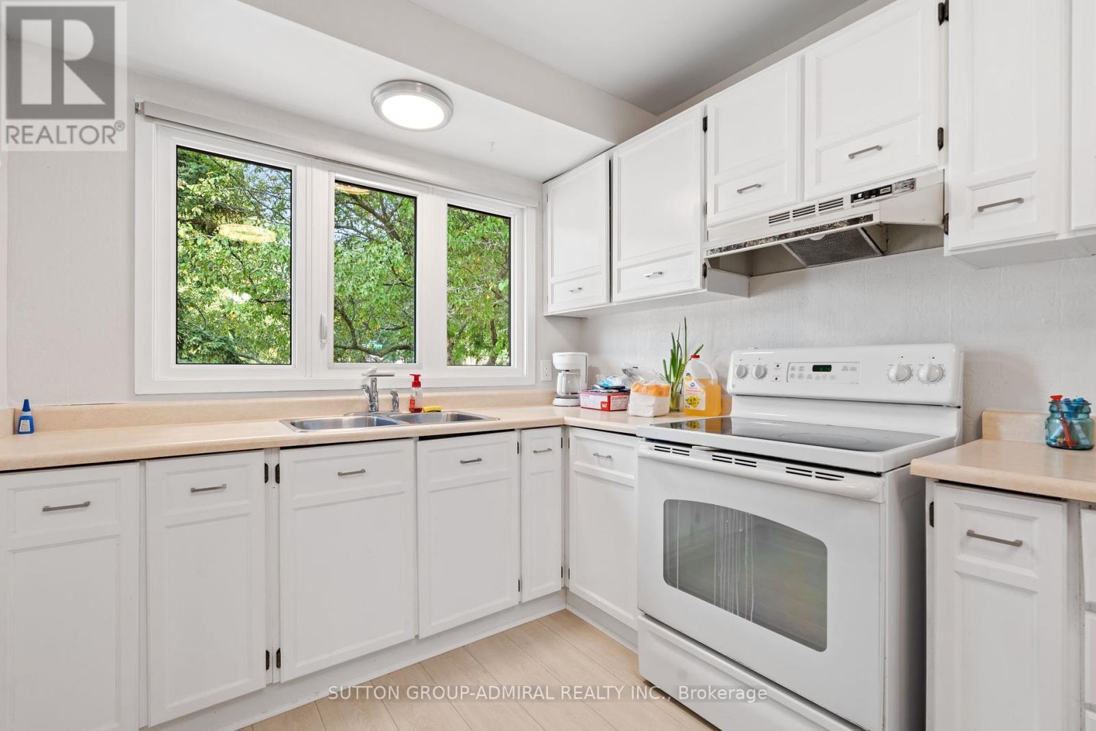 821 Bridle Path Crescent, Kingston, Ontario  K7P 1P8 - Photo 9 - X12317773
