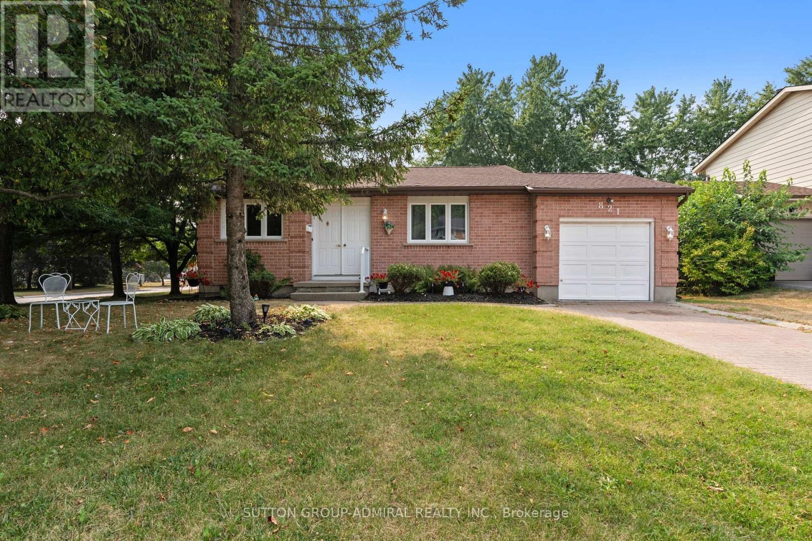 821 Bridle Path Crescent, Kingston, Ontario  K7P 1P8 - Photo 2 - X12317773