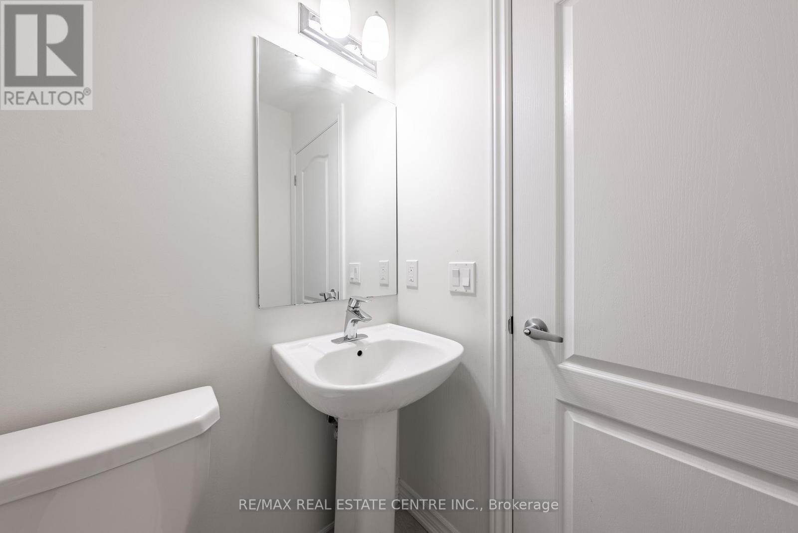 391 Athabasca Common, Oakville, Ontario  L6H 0R5 - Photo 18 - W12326836