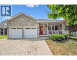 114 DELAVAN Drive, cambridge, Ontario