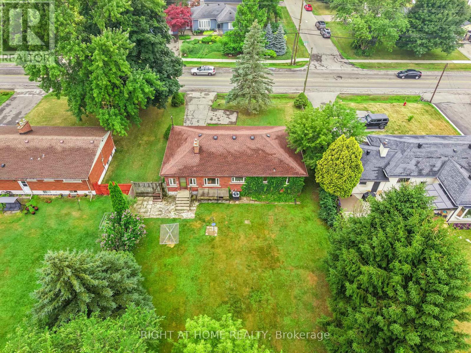 265 Fiddlers Green Road, Hamilton, Ontario  L9G 1W9 - Photo 11 - X12326696
