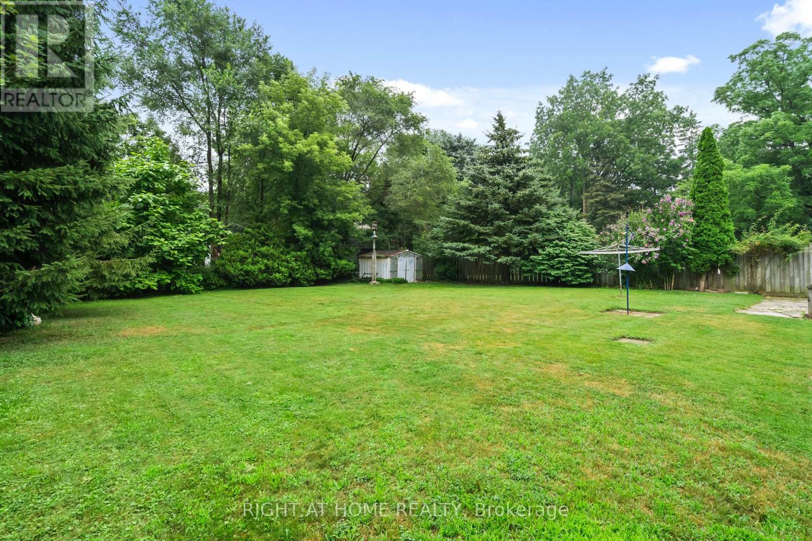 265 Fiddlers Green Road, Hamilton, Ontario  L9G 1W9 - Photo 8 - X12326696