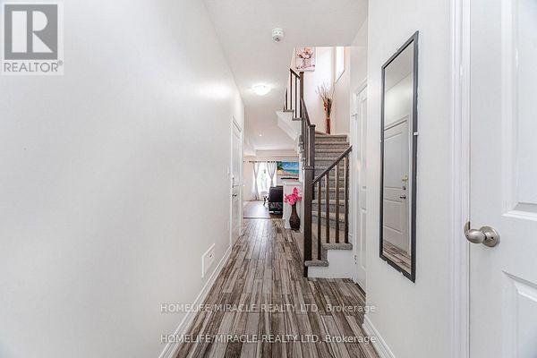 24 Kingsborough Drive, Hamilton, Ontario  L0R 1P0 - Photo 7 - X12326791
