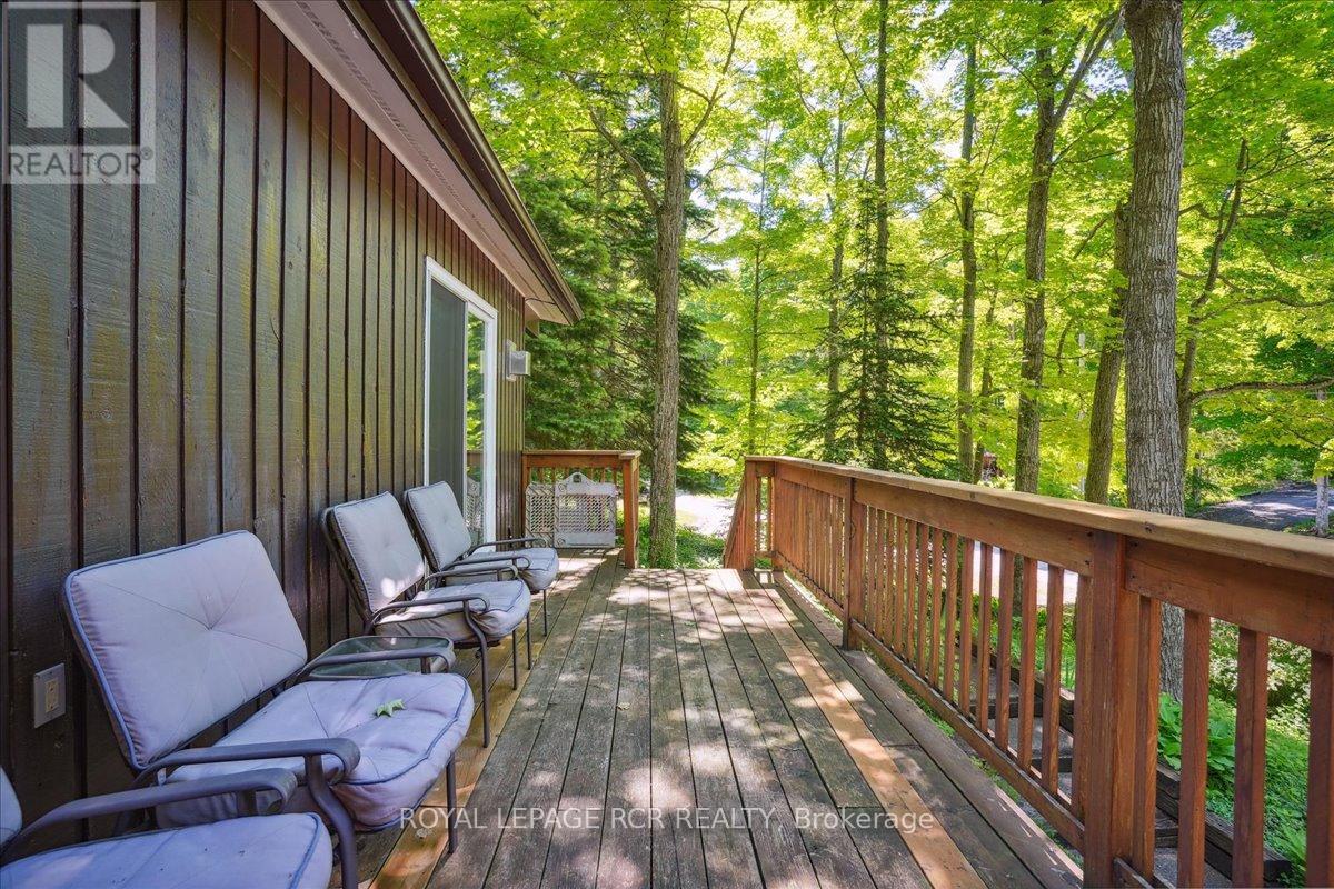 859 Sixth Street N, South Bruce Peninsula, Ontario  N0H 2G0 - Photo 17 - X12326866