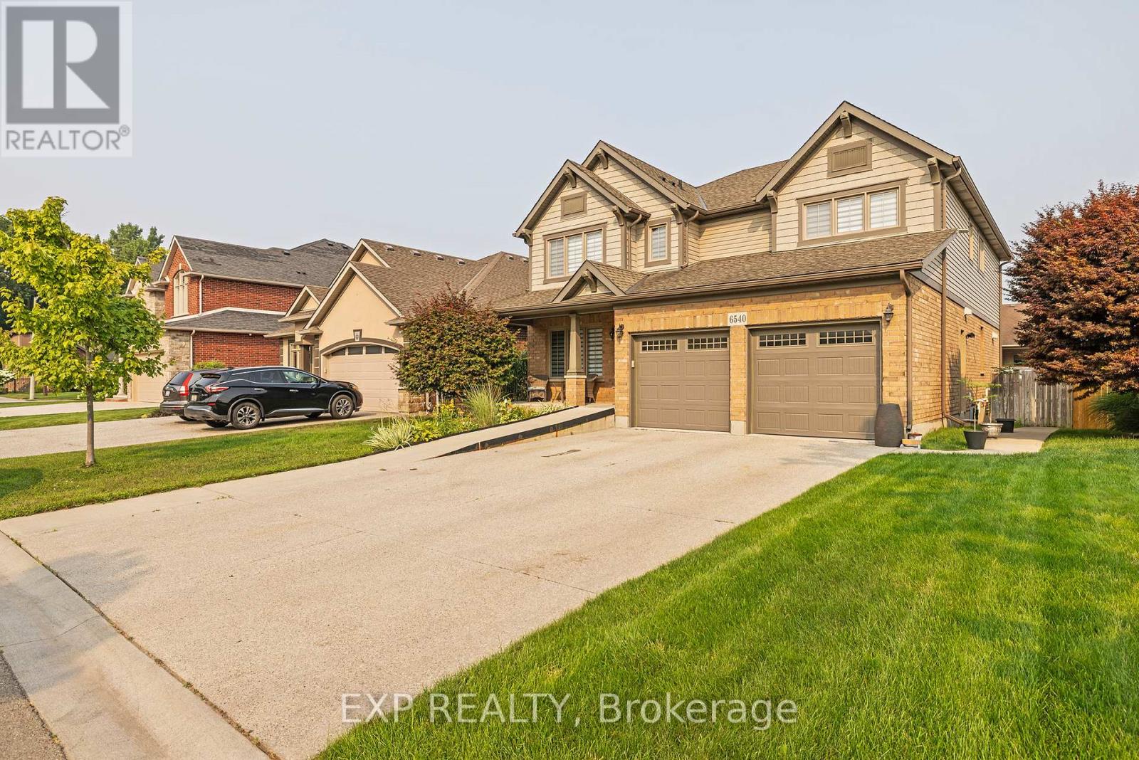 Property at 6540 RICHARD CRESCENT image 1