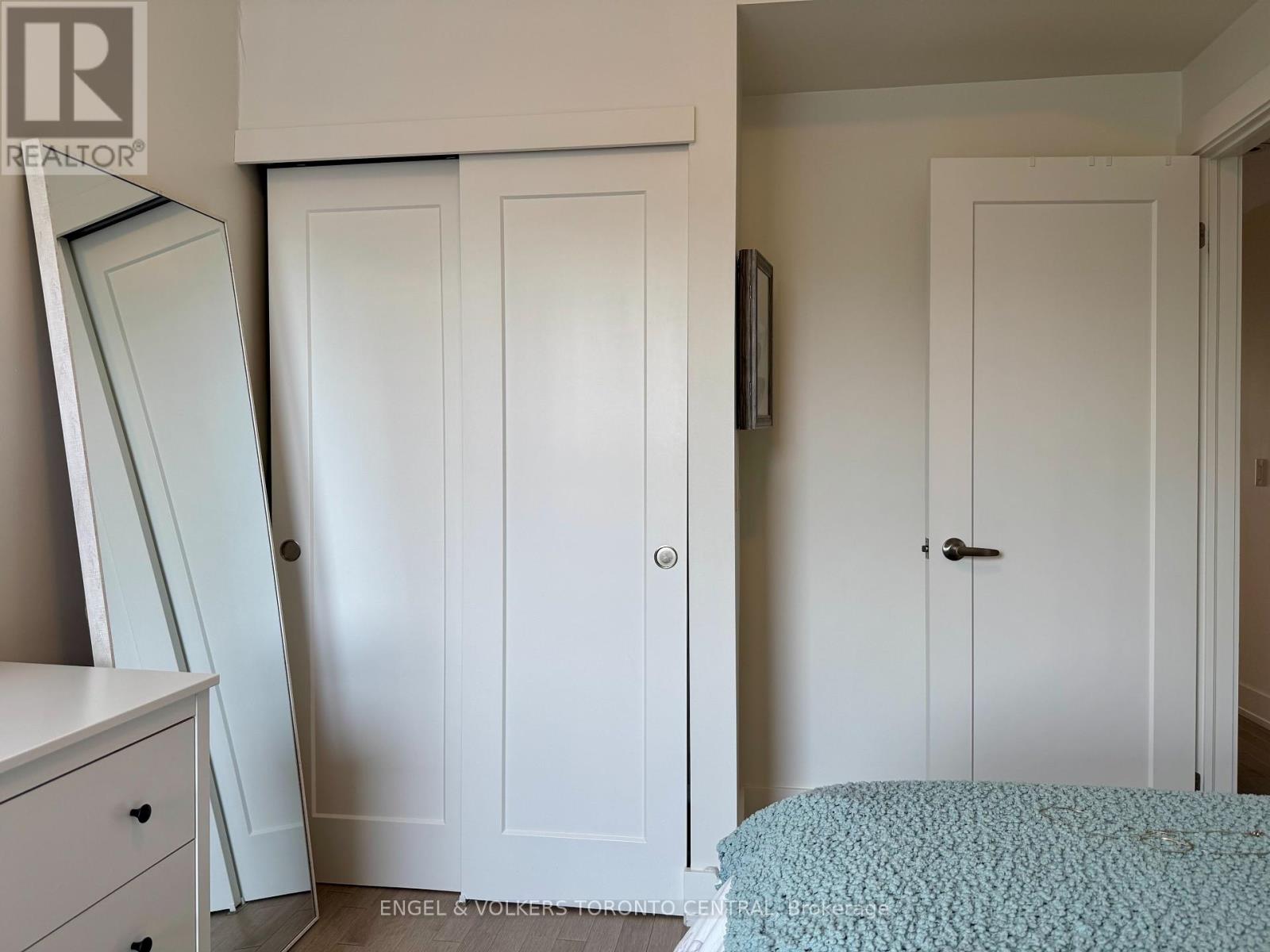1 - 1555 Bloor Street W, Toronto, Ontario  M6P 1A5 - Photo 8 - W12279991