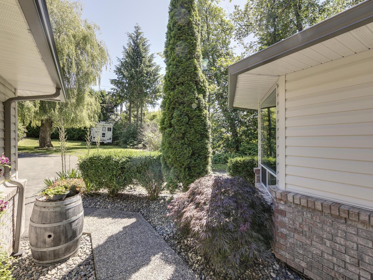 Property at 7681 HORNE STREET image 5