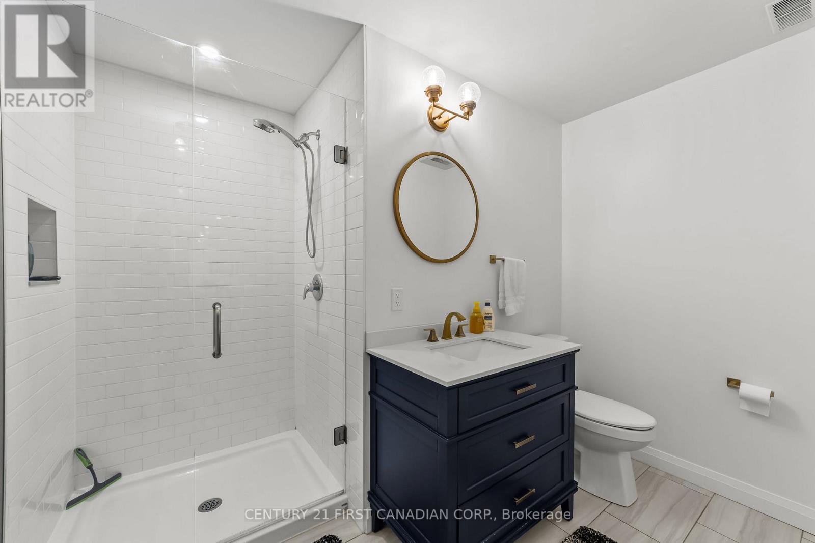 142 Main Street, Lucan Biddulph, Ontario  N0M 2J0 - Photo 16 - X12327051