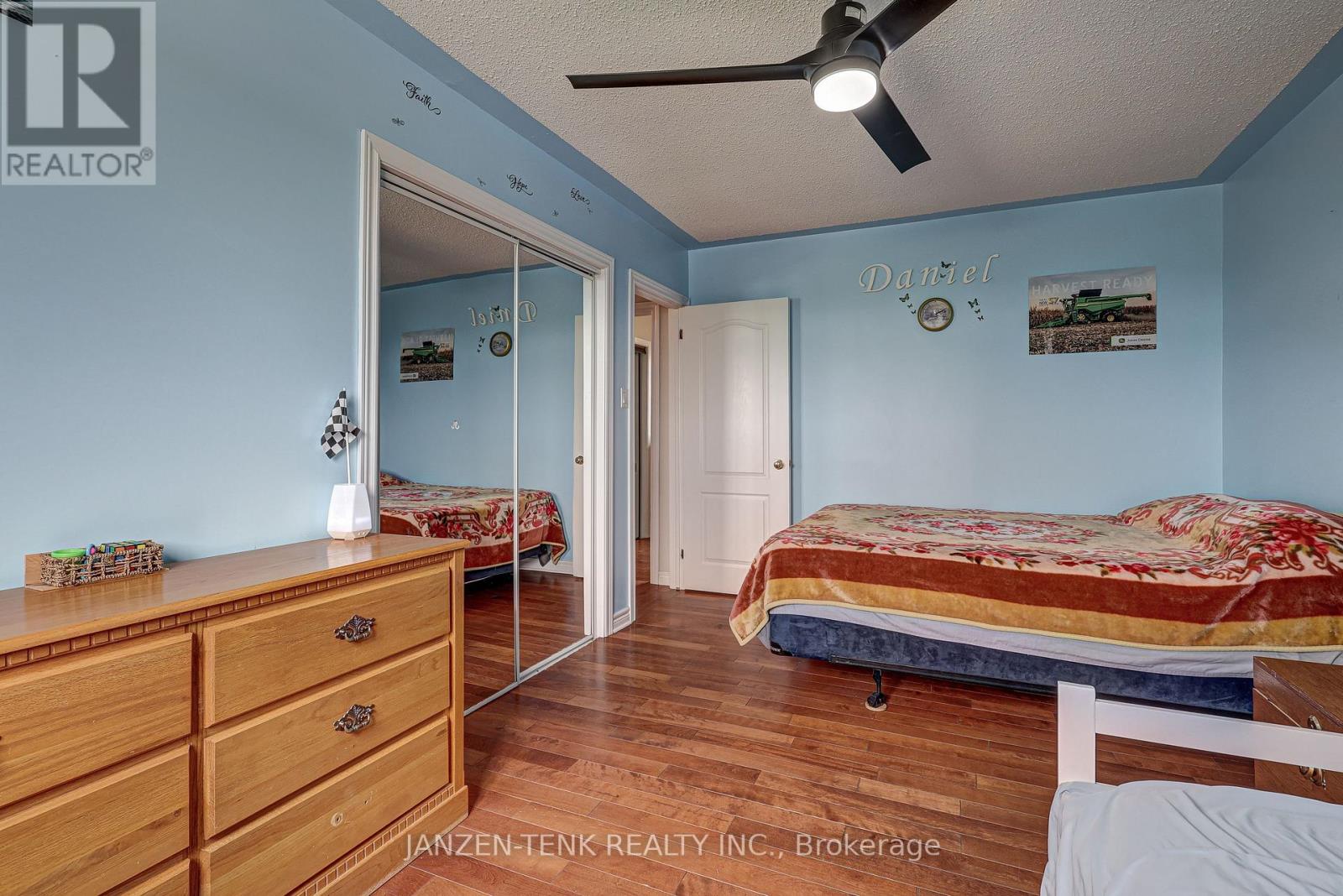 10408 Rogers Road, Malahide, Ontario  N5H 2R6 - Photo 21 - X12327062