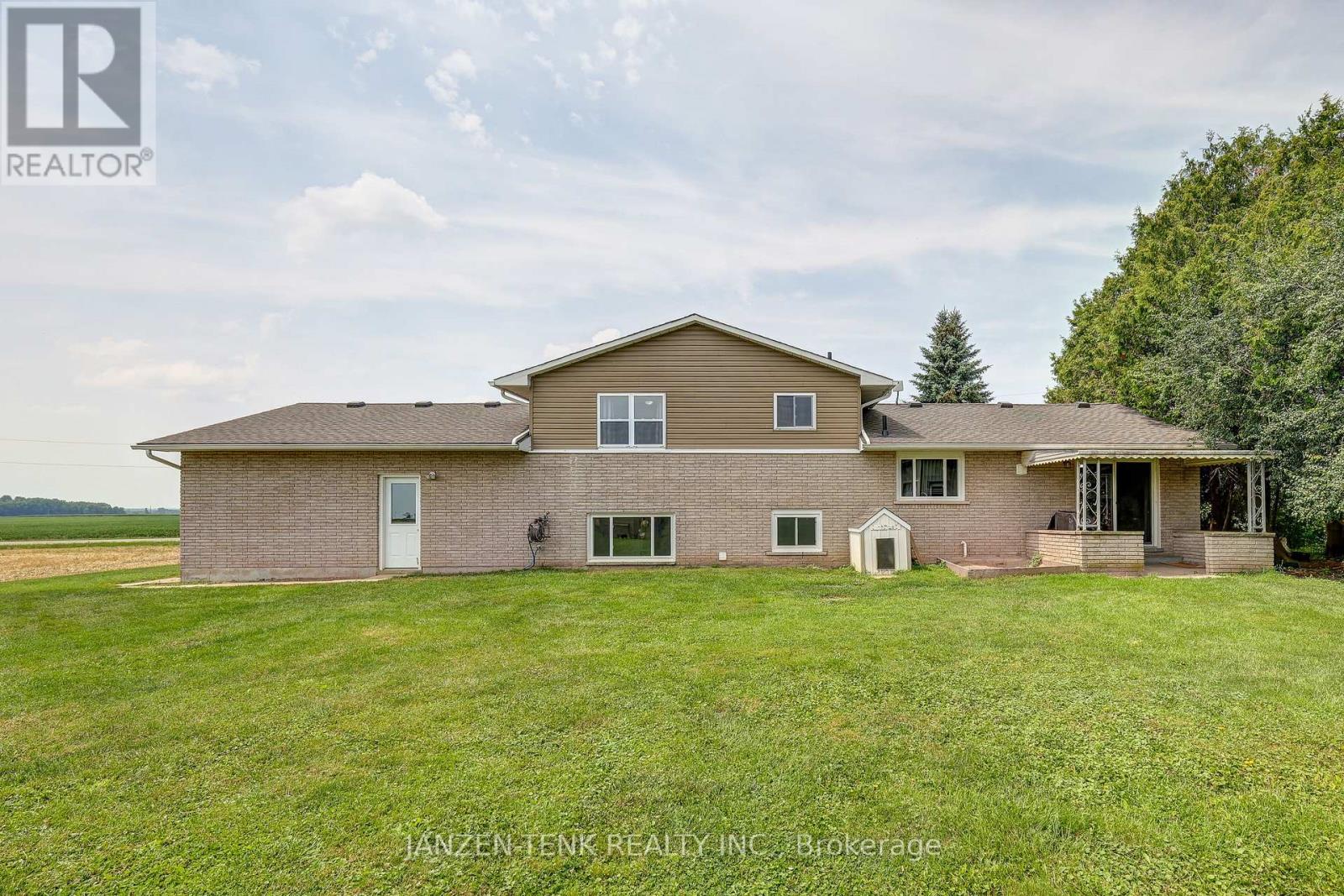 10408 Rogers Road, Malahide, Ontario  N5H 2R6 - Photo 8 - X12327062