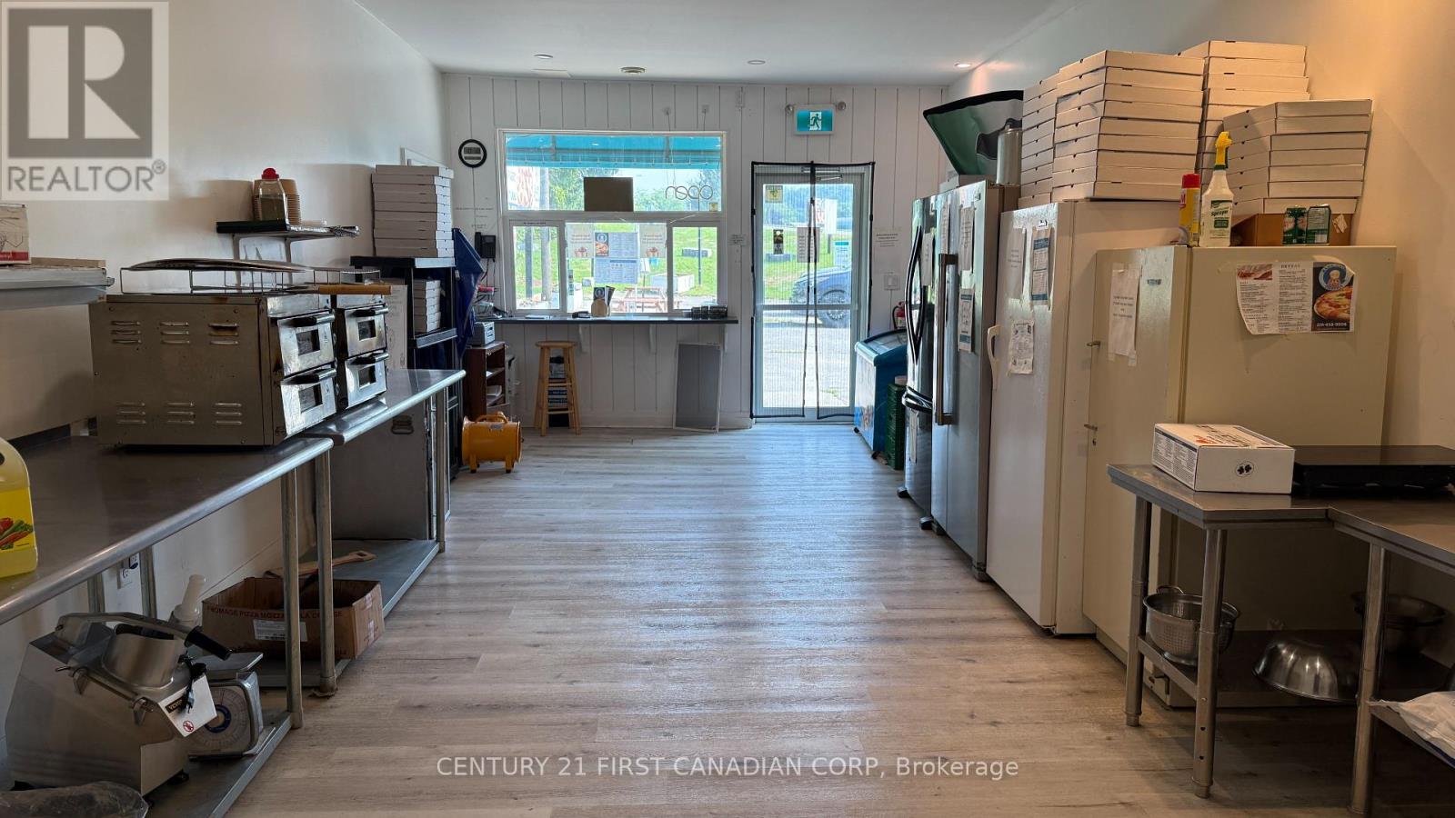 204 Carlow Road, Central Elgin, Ontario  N5L 1C5 - Photo 7 - X12327101