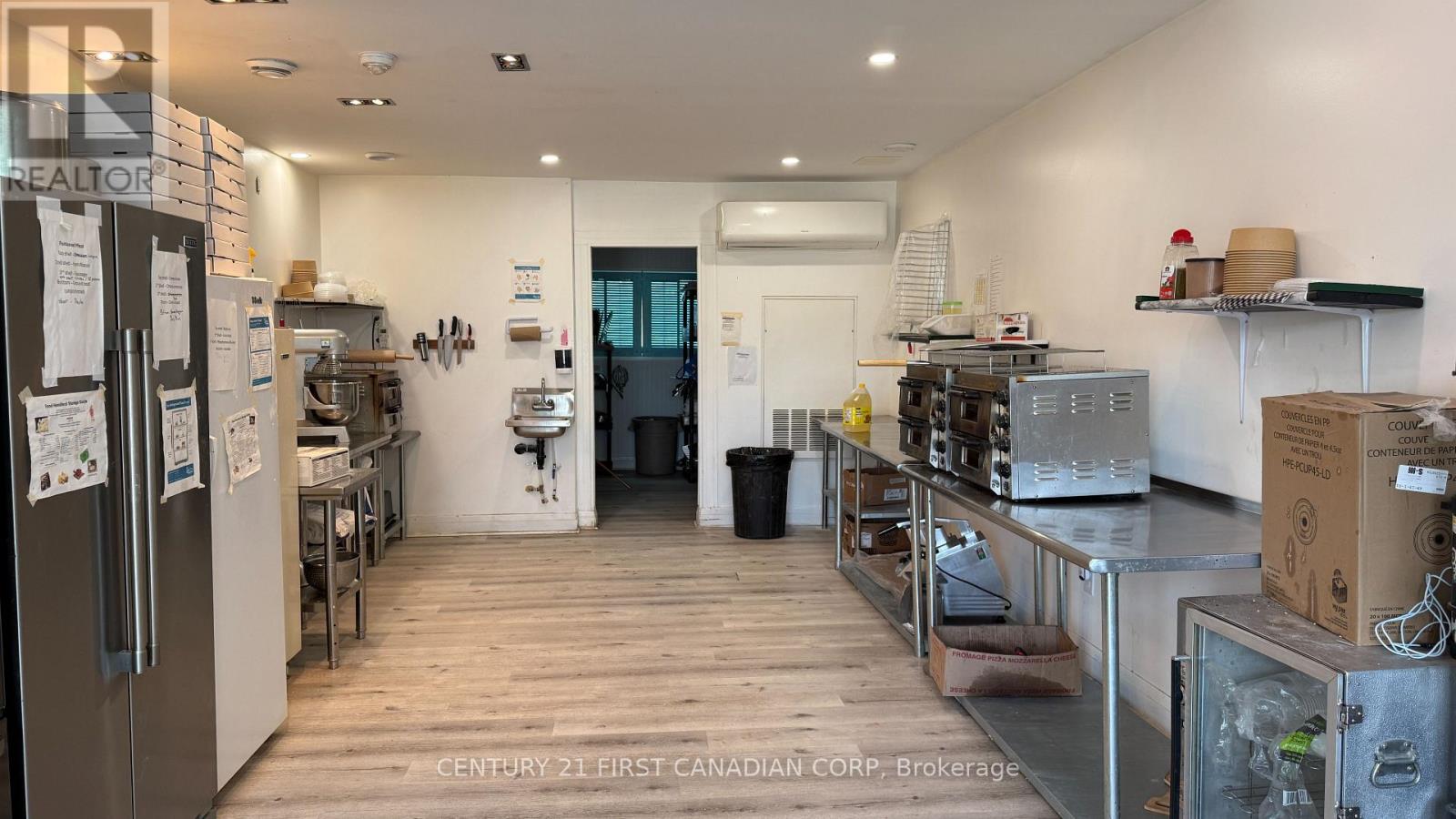 204 Carlow Road, Central Elgin, Ontario  N5L 1C5 - Photo 8 - X12327101