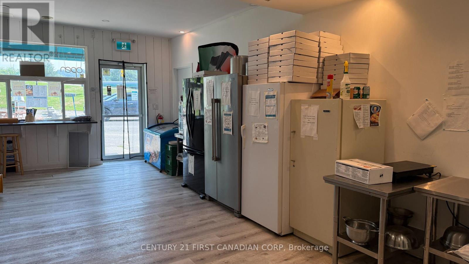 204 Carlow Road, Central Elgin, Ontario  N5L 1C5 - Photo 9 - X12327101