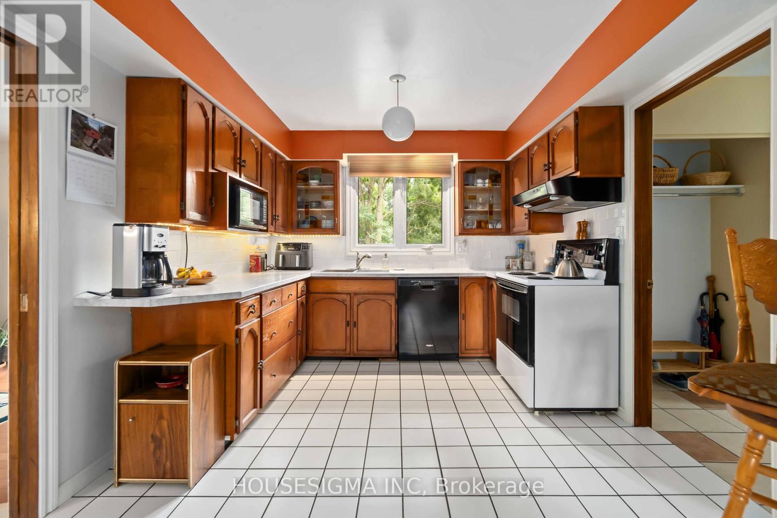 62 Hurd Street, North Grenville, Ontario  K0G 1J0 - Photo 18 - X12327021