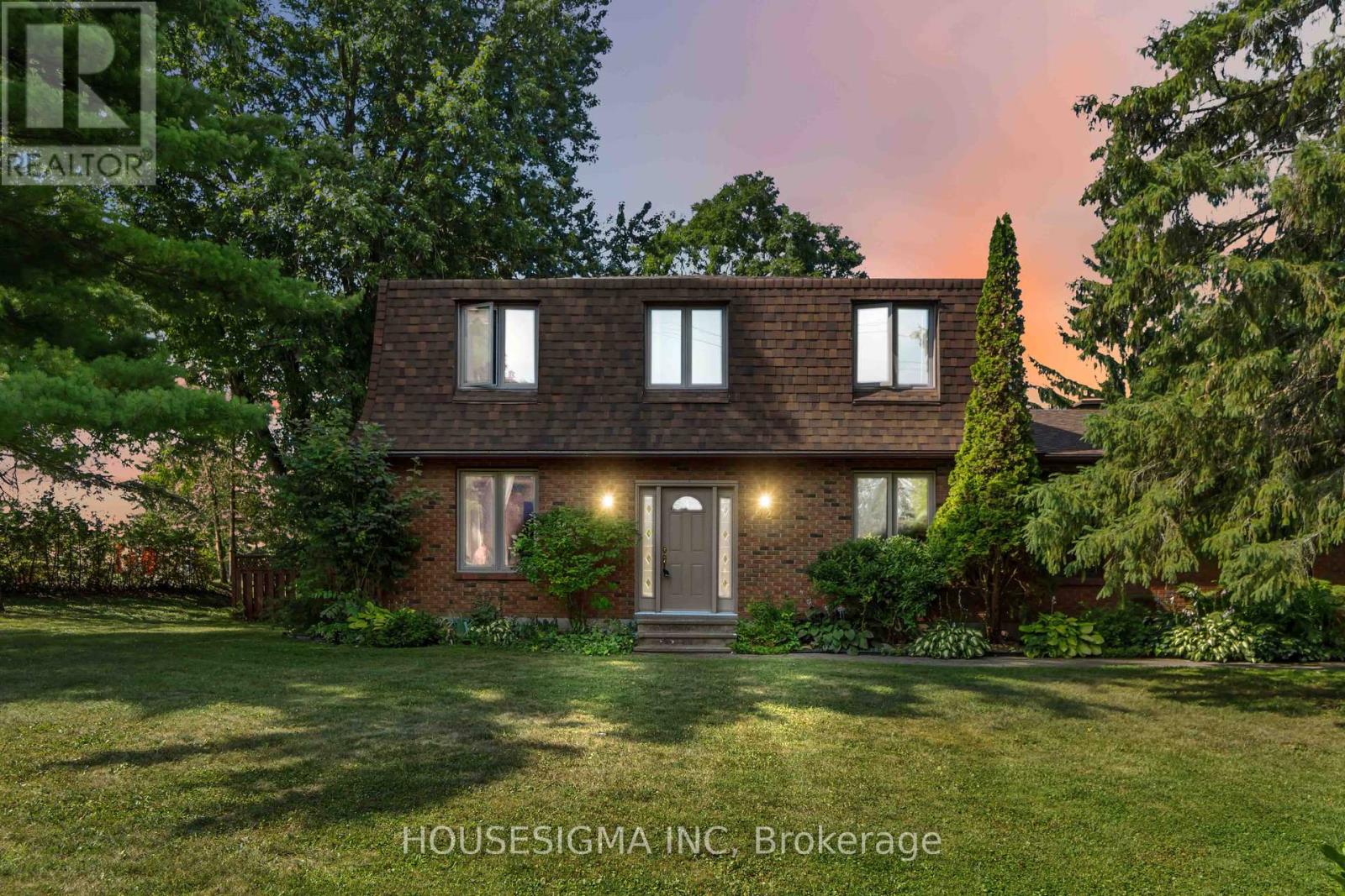 62 Hurd Street, North Grenville, Ontario  K0G 1J0 - Photo 2 - X12327021