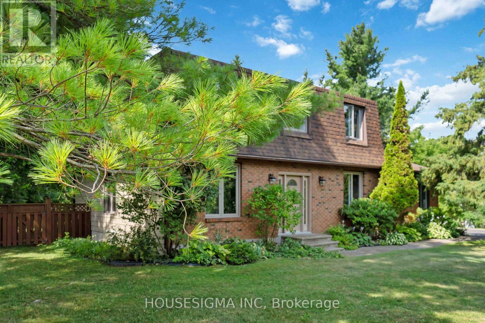 62 Hurd Street, North Grenville, Ontario  K0G 1J0 - Photo 4 - X12327021