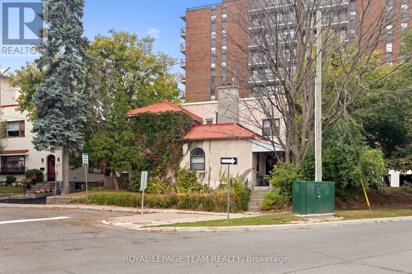 334 Queen Elizabeth Drive, Ottawa, Ontario  K1S 3M8 - Photo 27 - X12327095