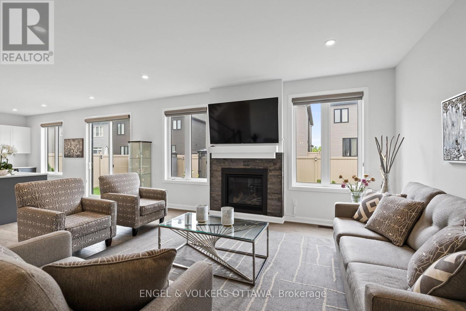 195 Alex Polowin Avenue, Ottawa, Ontario  K2J 6E8 - Photo 10 - X12327171