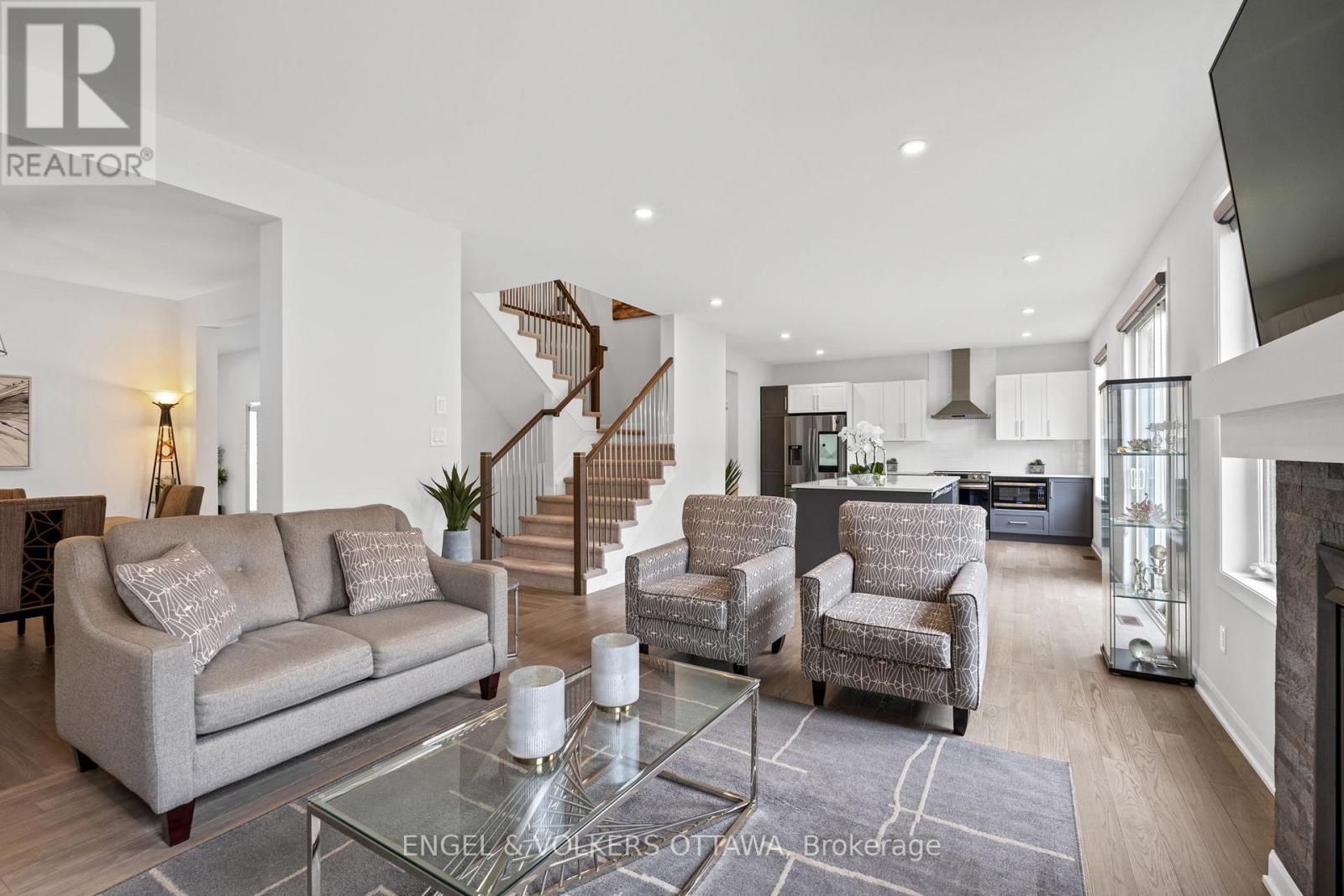 195 Alex Polowin Avenue, Ottawa, Ontario  K2J 6E8 - Photo 11 - X12327171