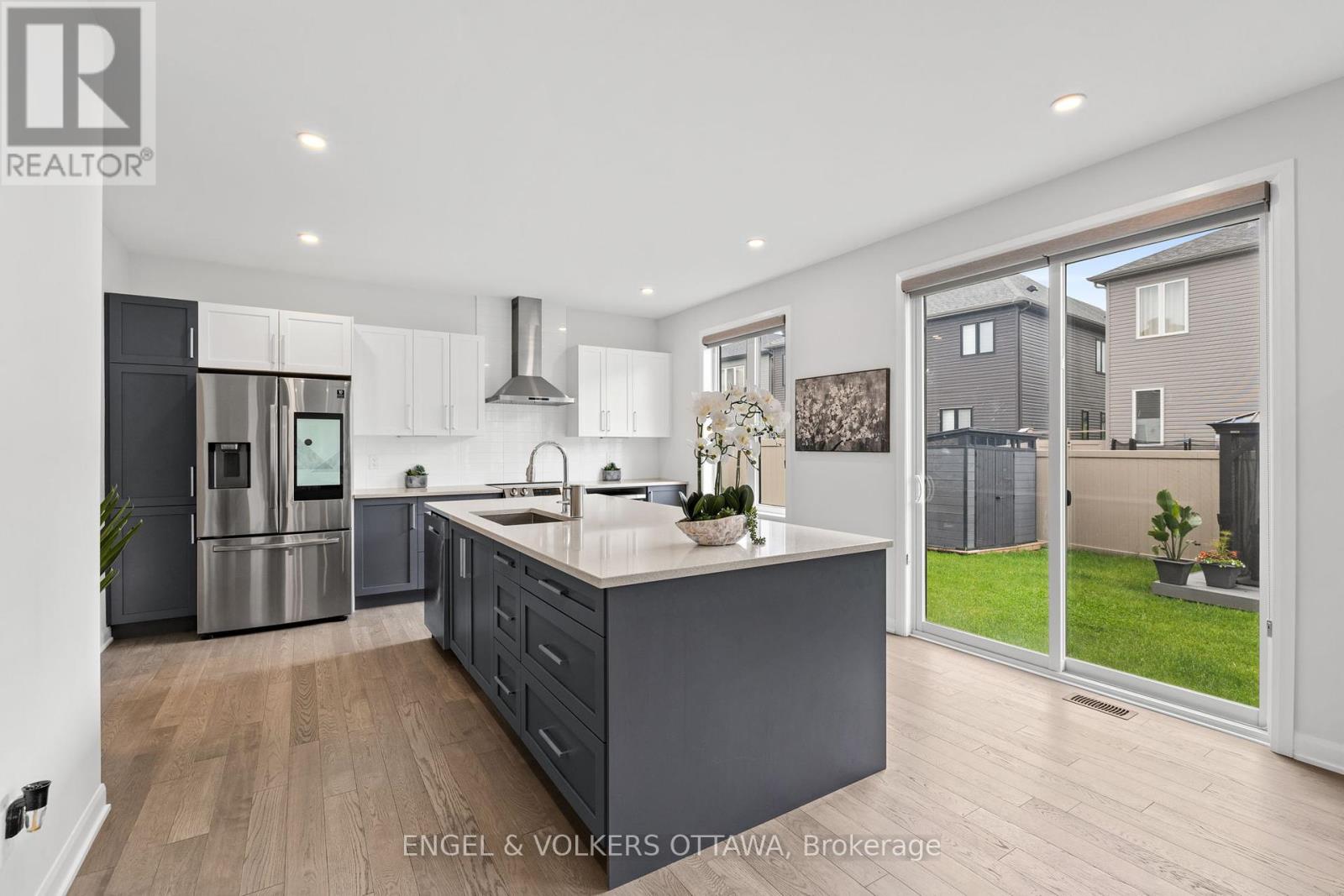 195 Alex Polowin Avenue, Ottawa, Ontario  K2J 6E8 - Photo 12 - X12327171