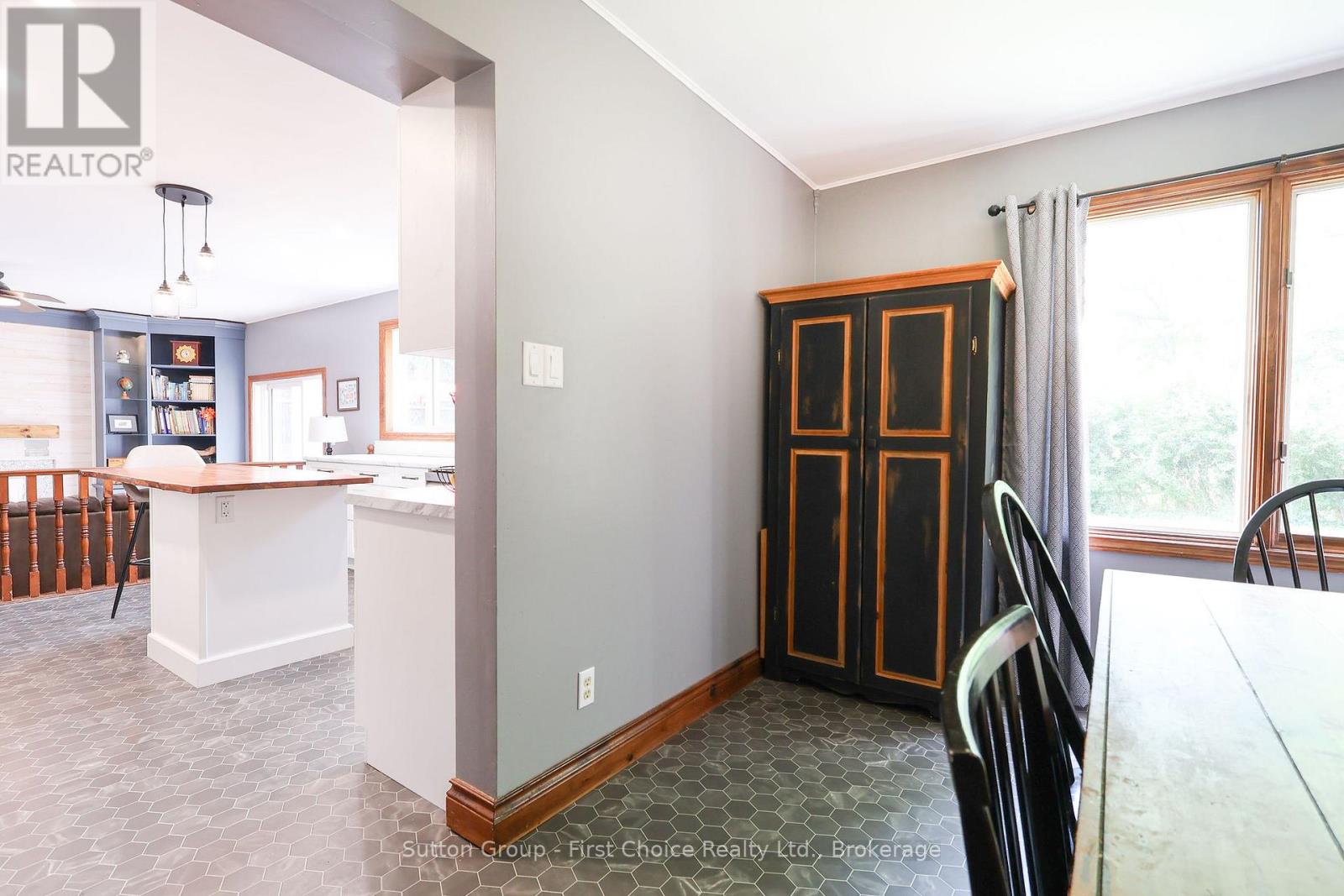 21 Burwell Road, Stratford, Ontario  N5A 7R2 - Photo 14 - X12280151
