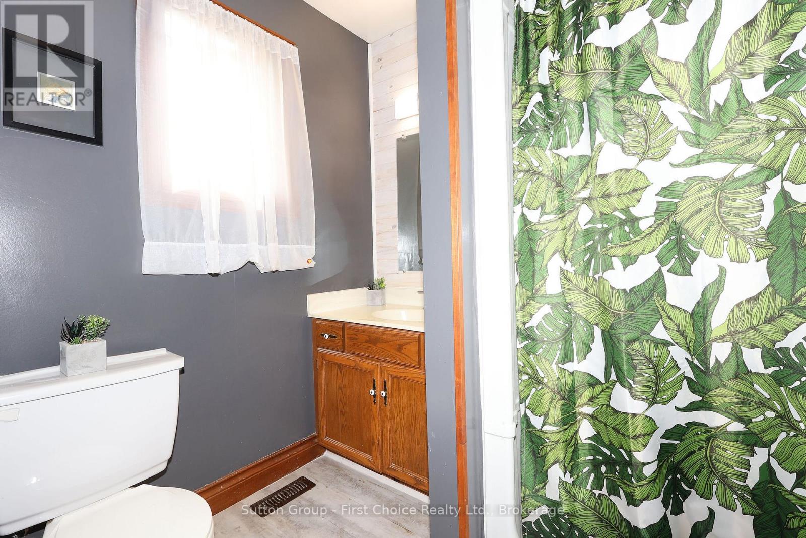 21 Burwell Road, Stratford, Ontario  N5A 7R2 - Photo 31 - X12280151