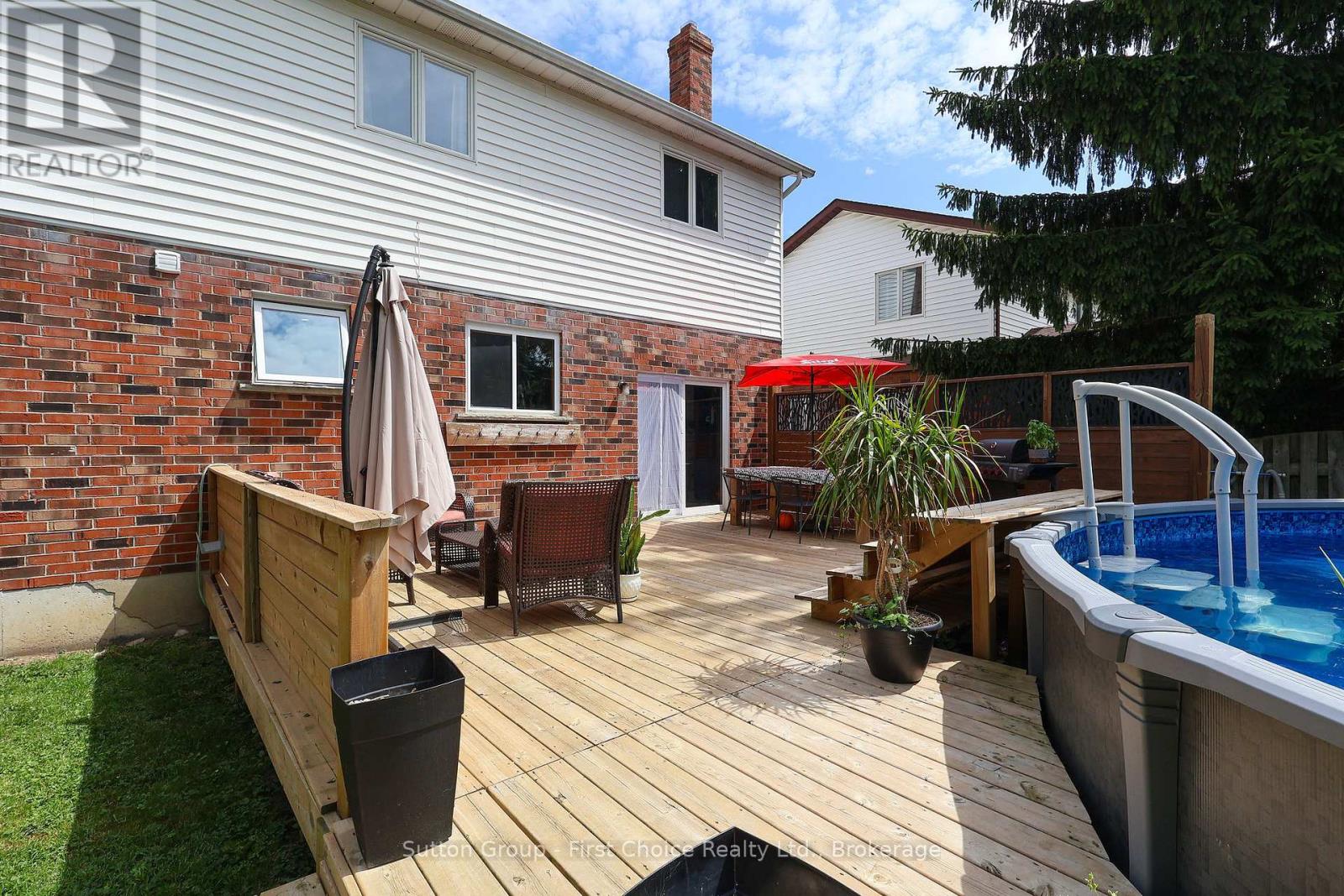 21 Burwell Road, Stratford, Ontario  N5A 7R2 - Photo 41 - X12280151
