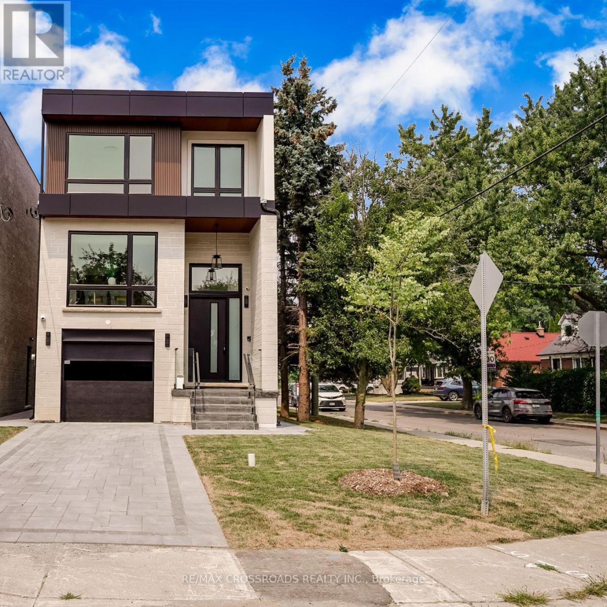 Property at 108 PARK STREET image 1