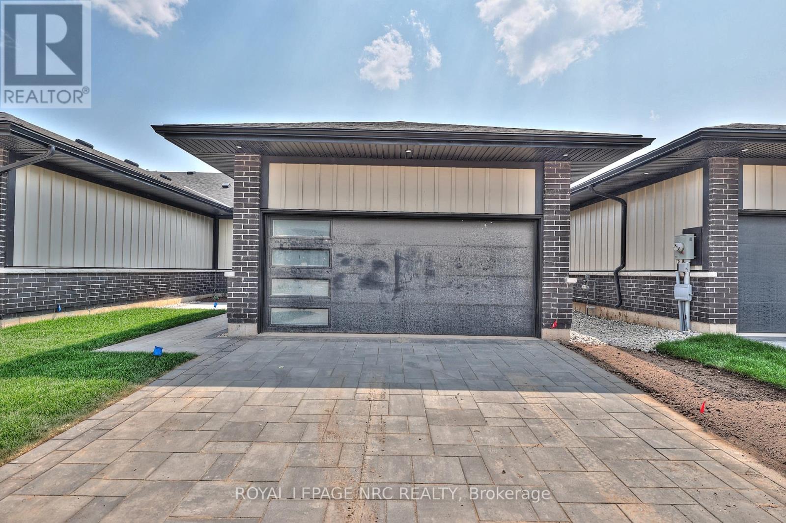 12 Accursi Crescent, Pelham, Ontario  L0S 1E2 - Photo 24 - X12327048