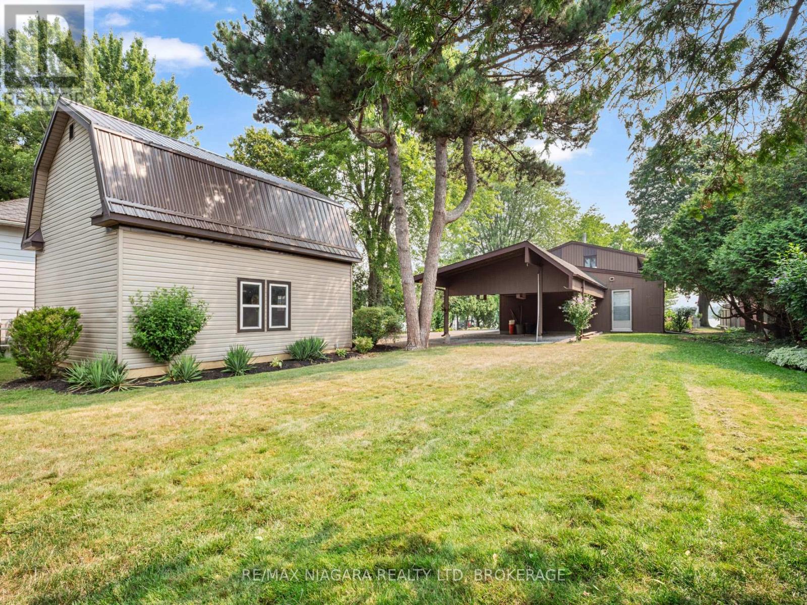 735 Niagara Boulevard, Fort Erie (Central), Ontario  L2A 3J2 - Photo 30 - X12327210