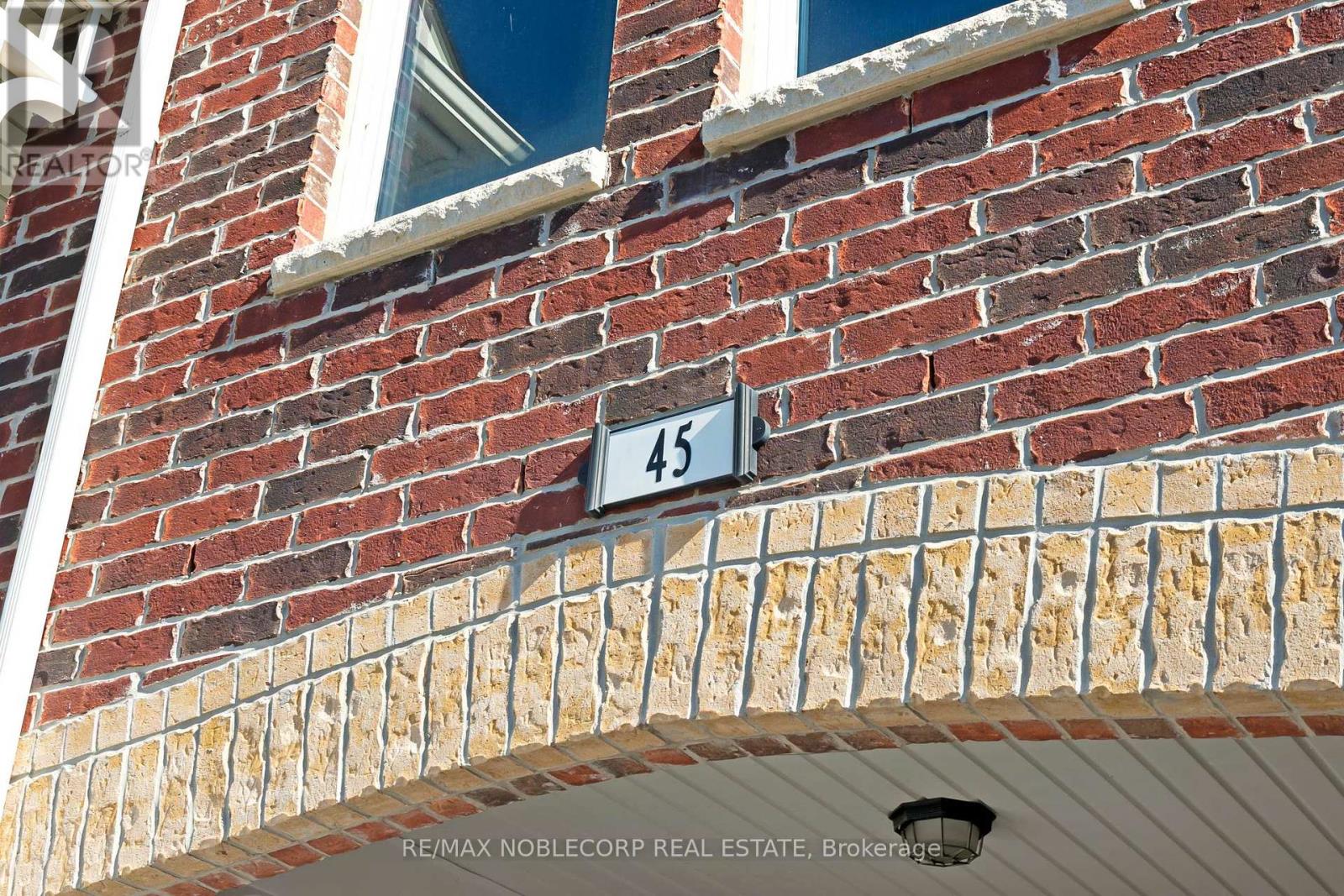 Property at 45 - 10 PORTER AVENUE W image 4