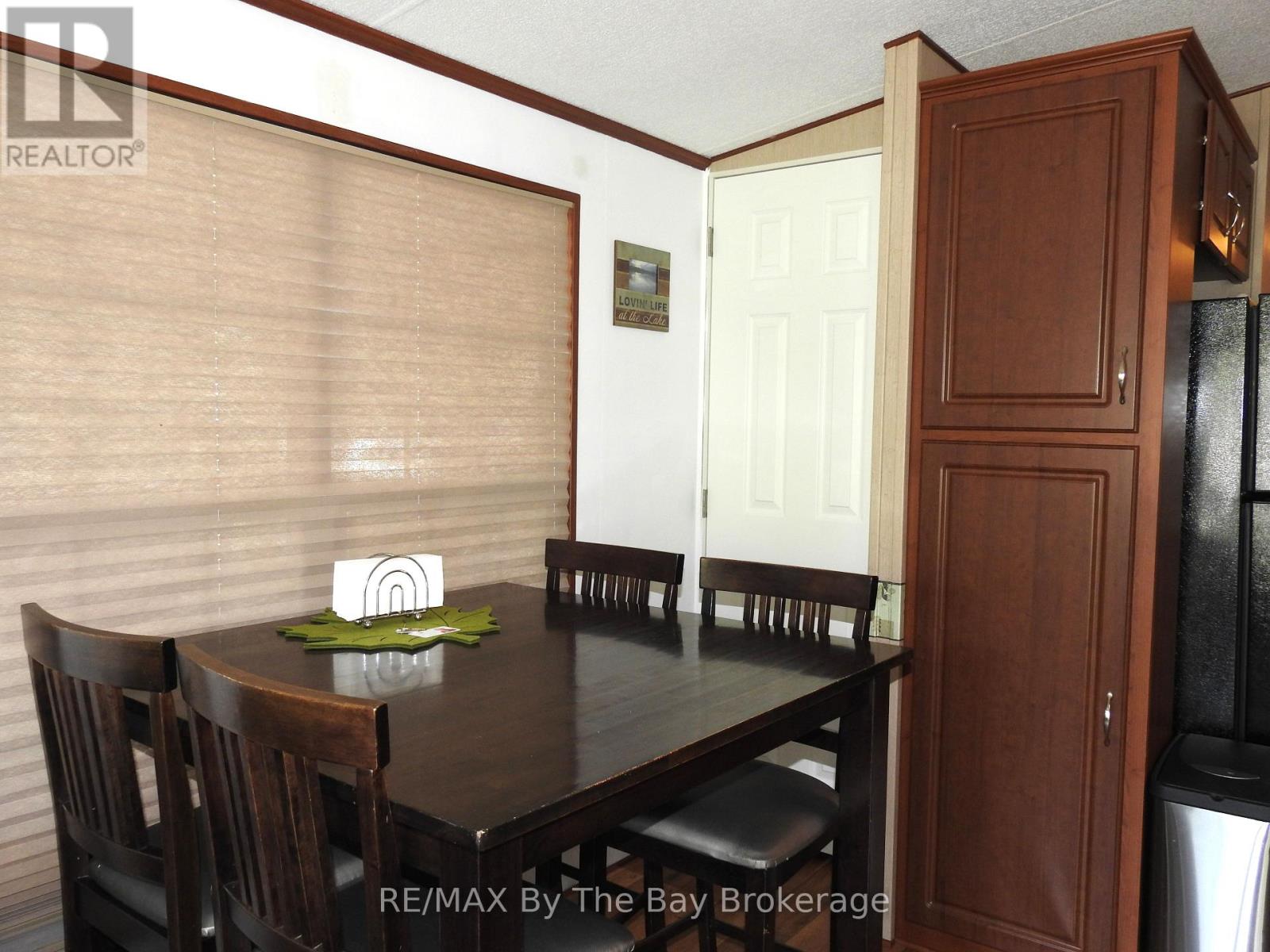 10 Chippewa Trail, Wasaga Beach, Ontario  L9Z 1X7 - Photo 10 - S12327134