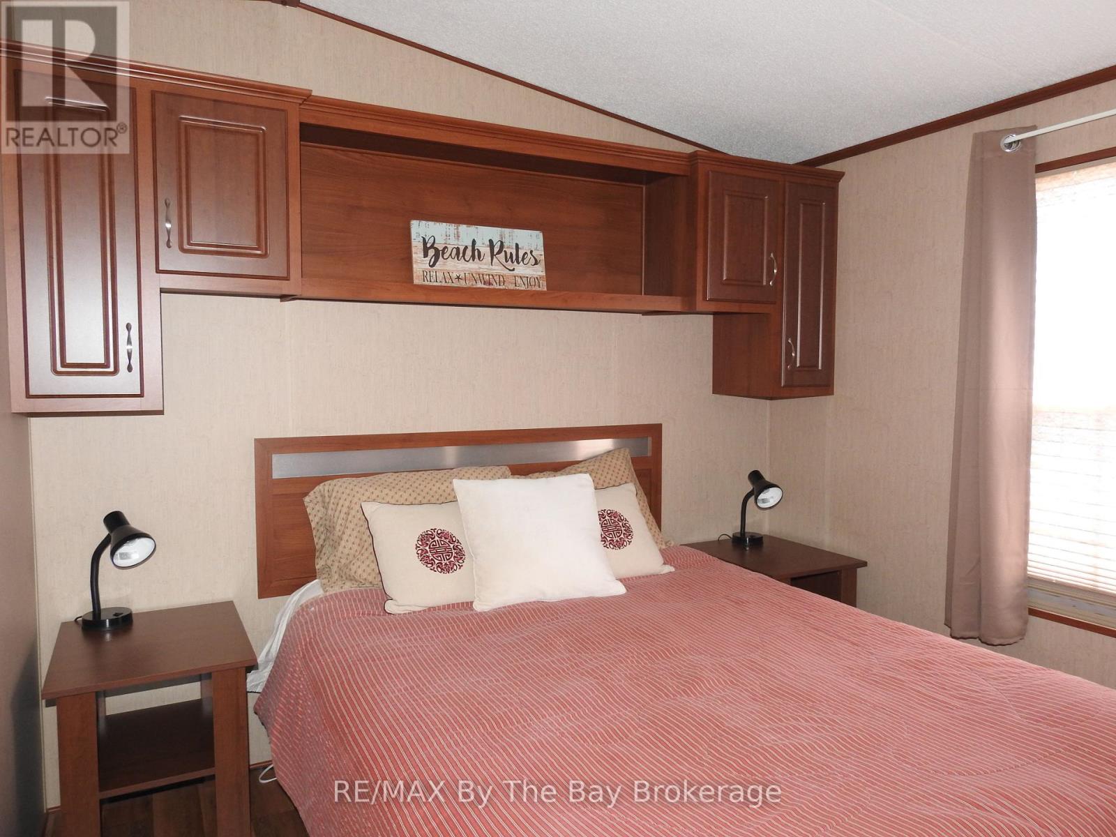 10 Chippewa Trail, Wasaga Beach, Ontario  L9Z 1X7 - Photo 12 - S12327134