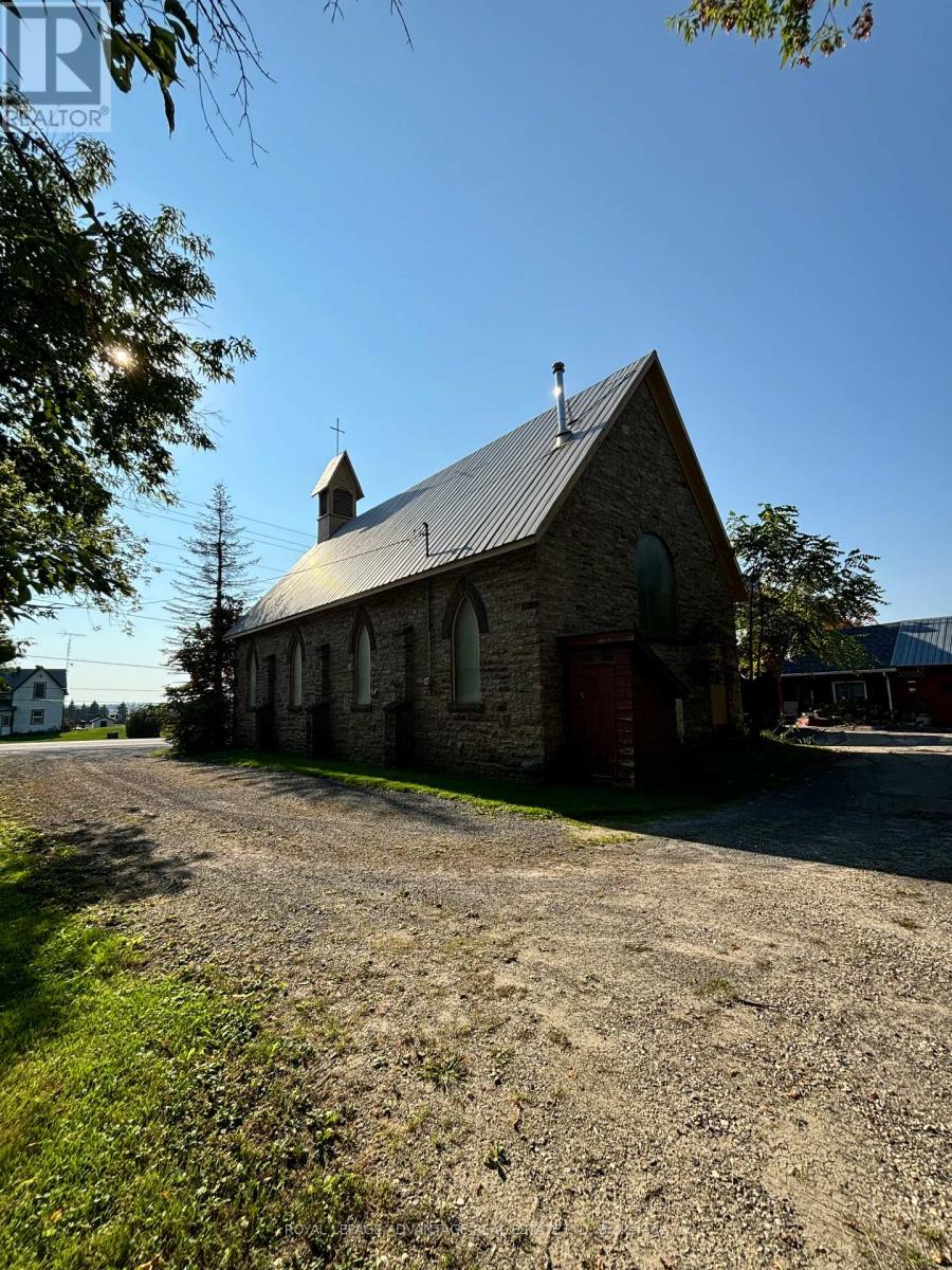 1370 Hwy 511 Road, Drummond/north Elmsley, Ontario  K7H 3C8 - Photo 12 - X12327126