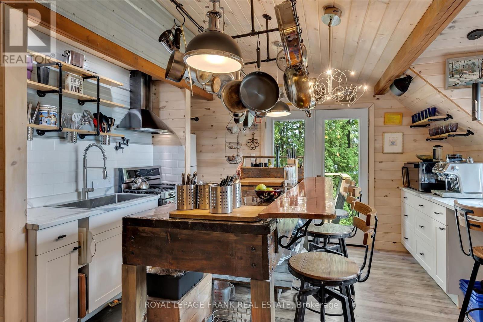 8 Fire Route 62, Trent Lakes, Ontario  K0L 1J0 - Photo 13 - X12327123