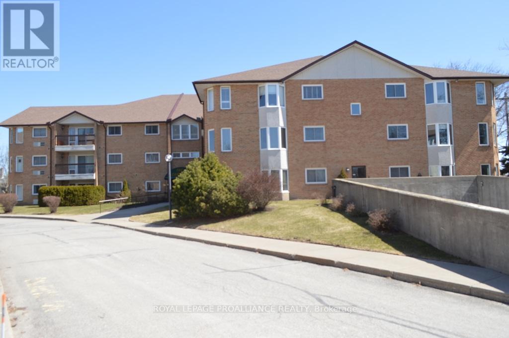 205 - 56 Tripp Boulevard, Quinte West, Ontario K8V 5V1 - Photo 2 - X12327181