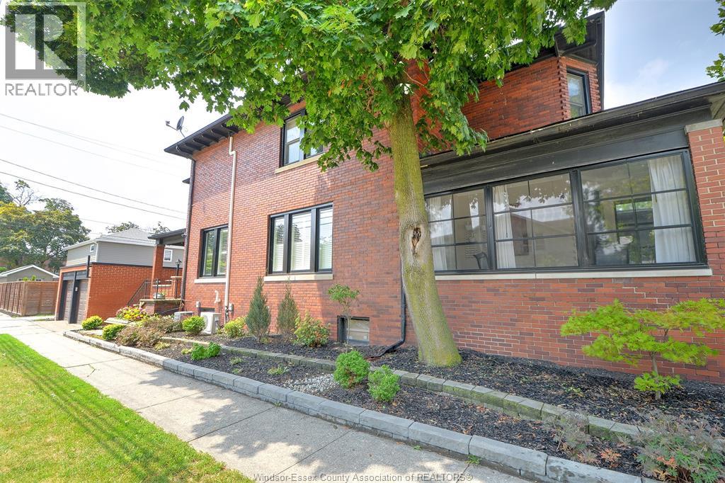 Property at 1097 CHILVER ROAD image 5